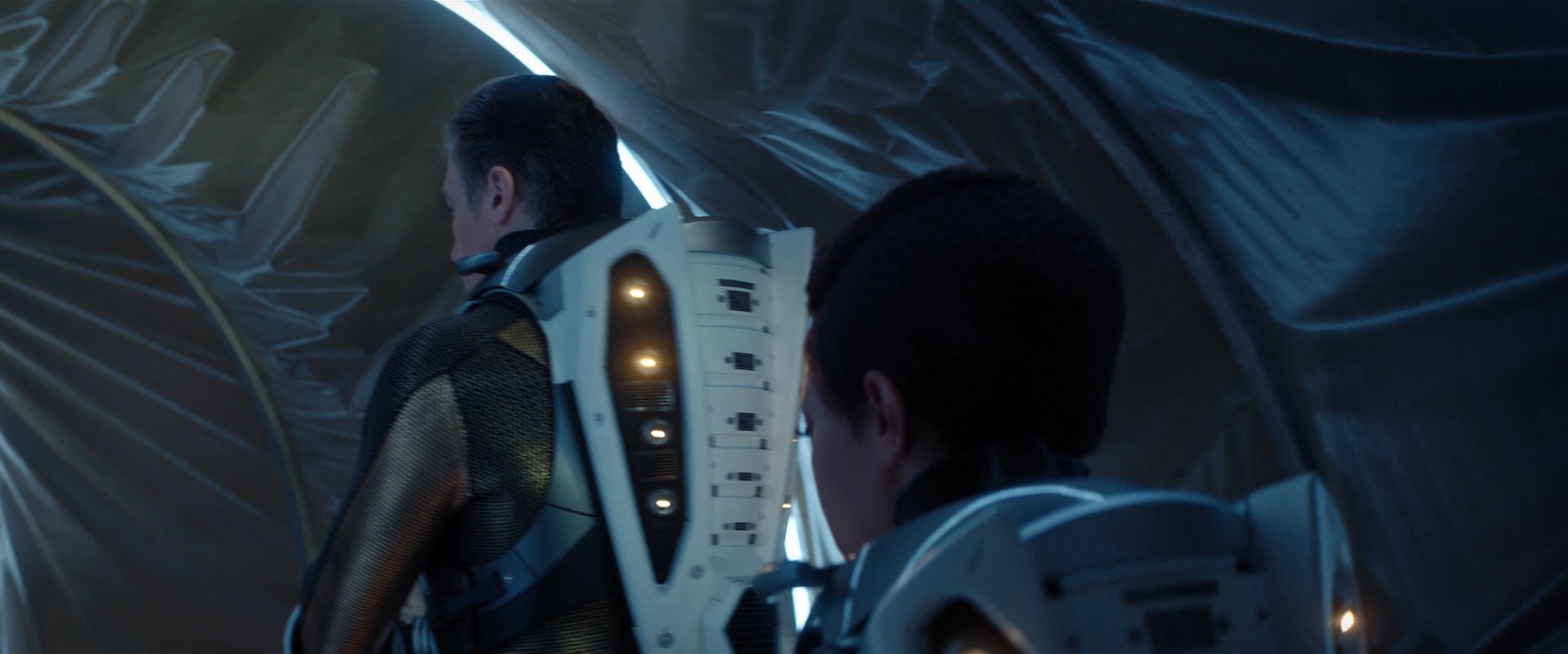 extant_StarTrekDiscovery_2x01-Brother_04832.jpg
