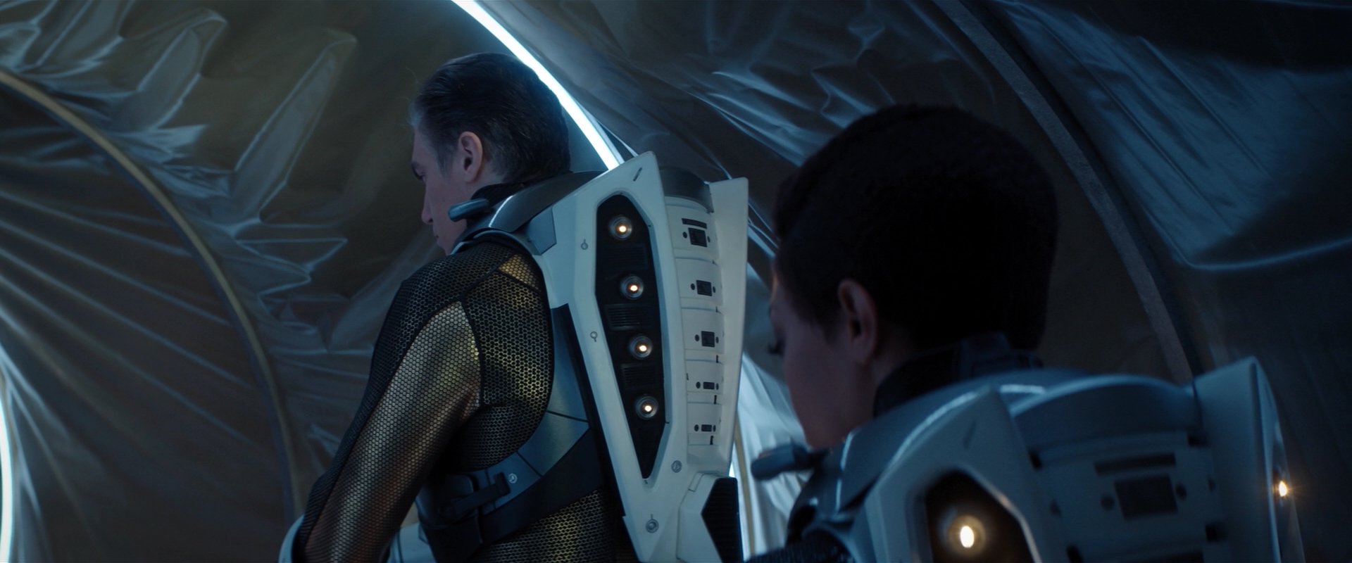 extant_StarTrekDiscovery_2x01-Brother_04833.jpg