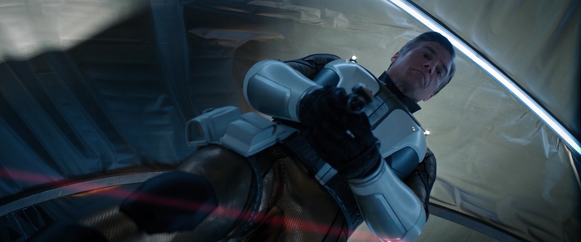 extant_StarTrekDiscovery_2x01-Brother_04835.jpg