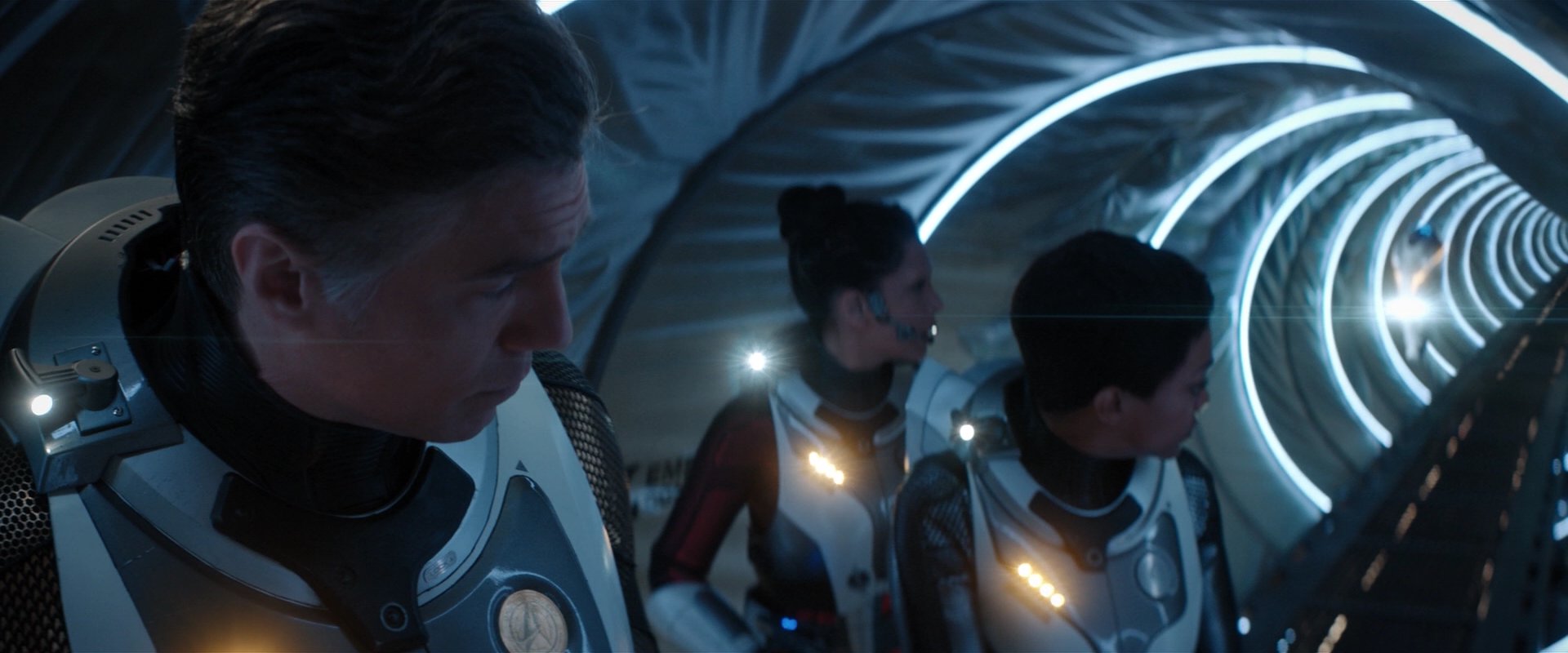 extant_StarTrekDiscovery_2x01-Brother_04842.jpg