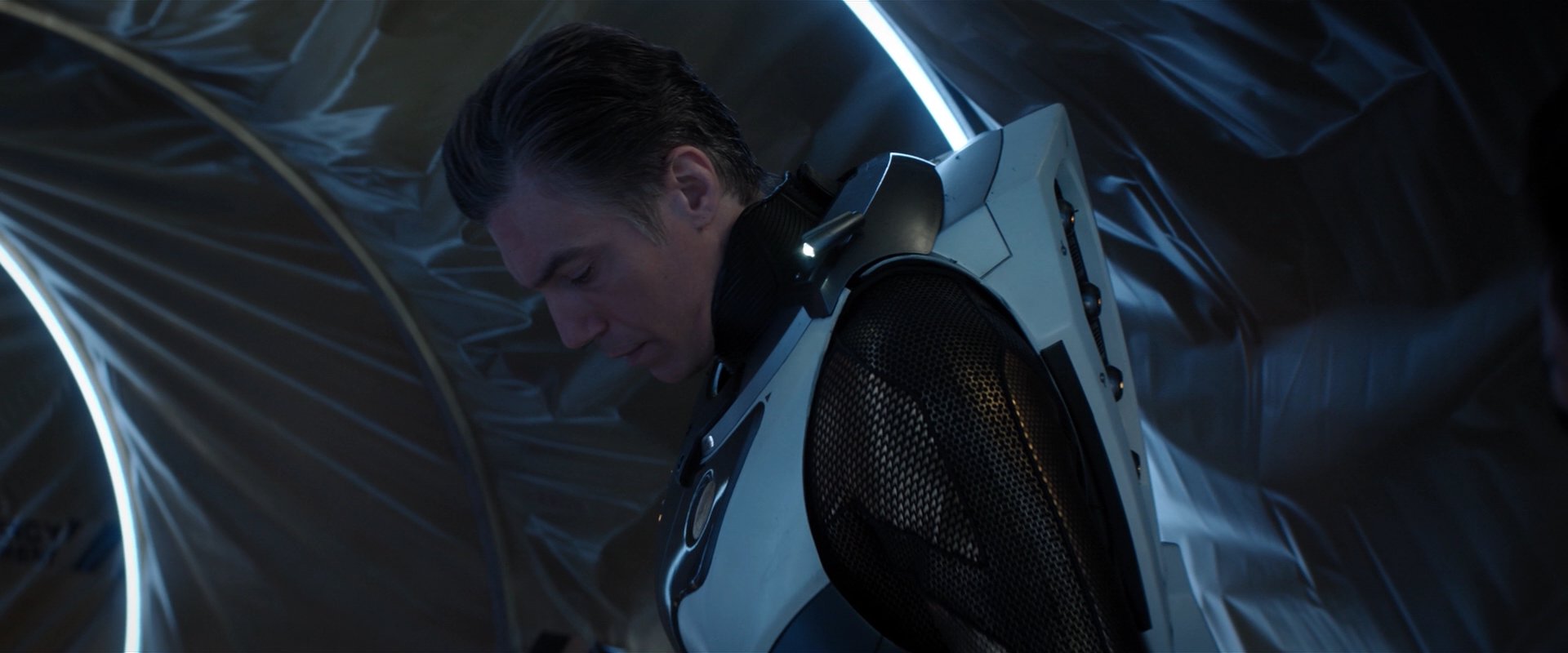 extant_StarTrekDiscovery_2x01-Brother_04850.jpg