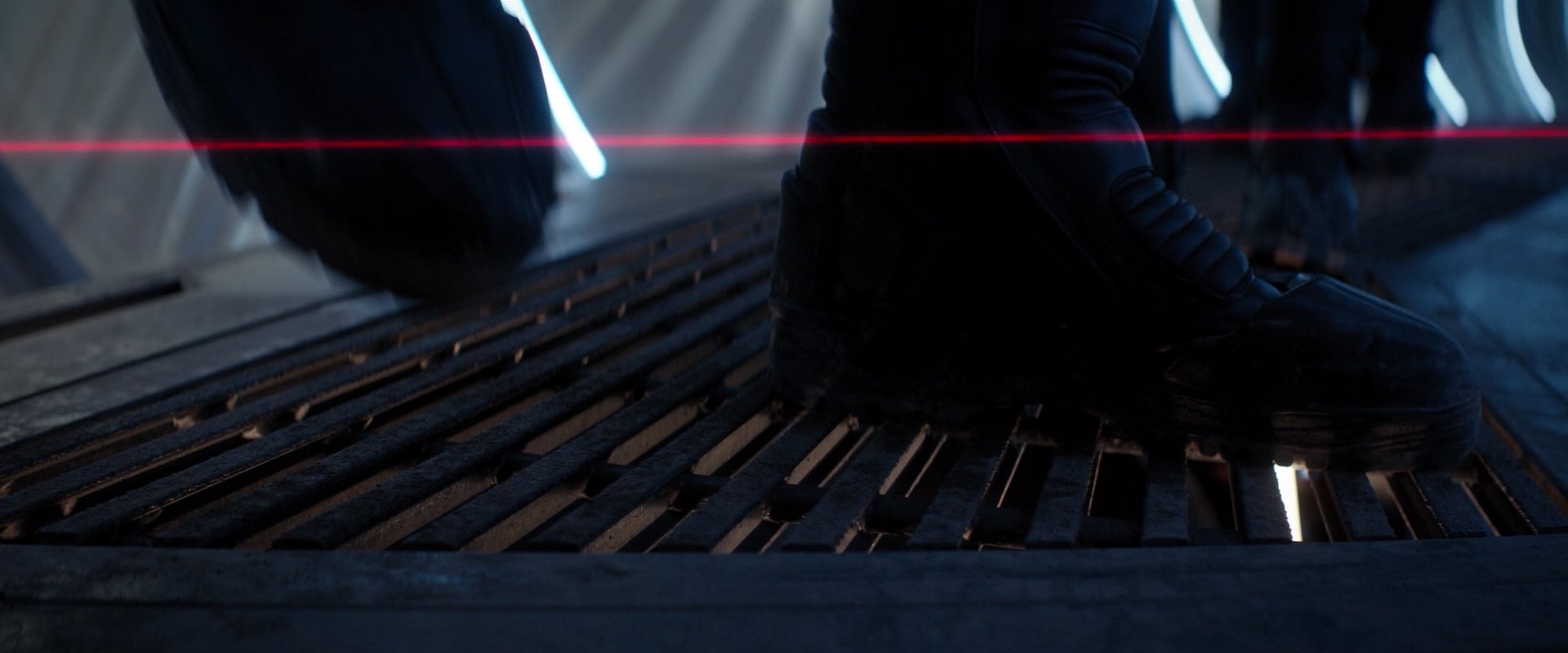extant_StarTrekDiscovery_2x01-Brother_04852.jpg