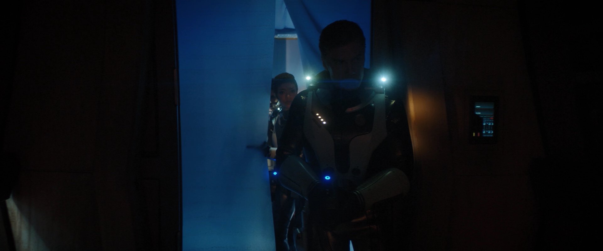 extant_StarTrekDiscovery_2x01-Brother_04867.jpg