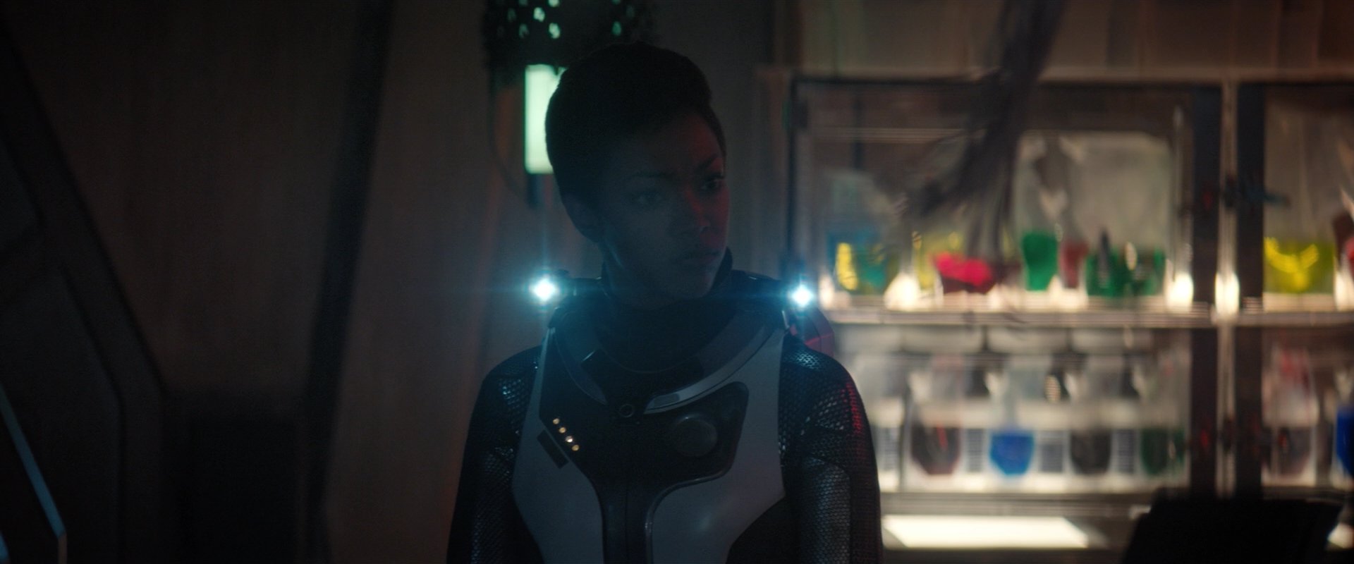 extant_StarTrekDiscovery_2x01-Brother_04895.jpg
