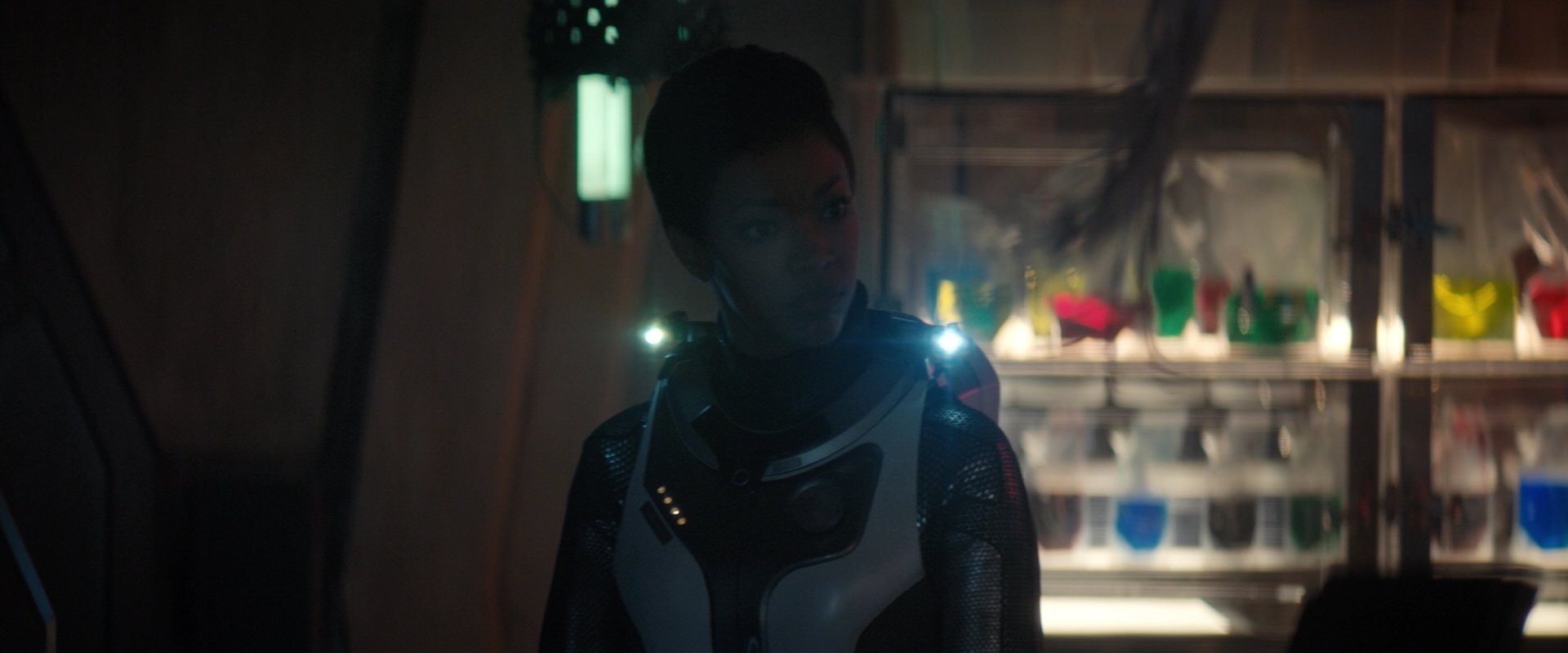 extant_StarTrekDiscovery_2x01-Brother_04896.jpg