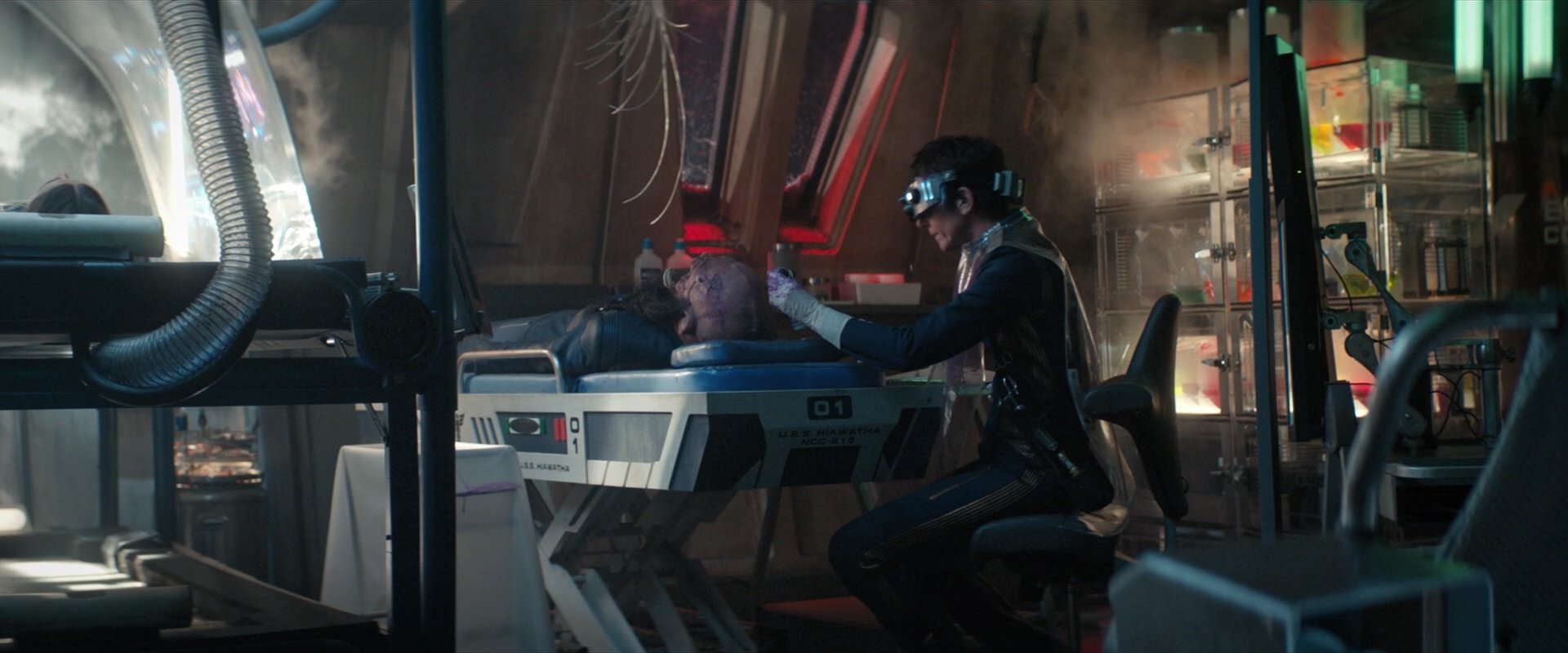extant_StarTrekDiscovery_2x01-Brother_04944.jpg