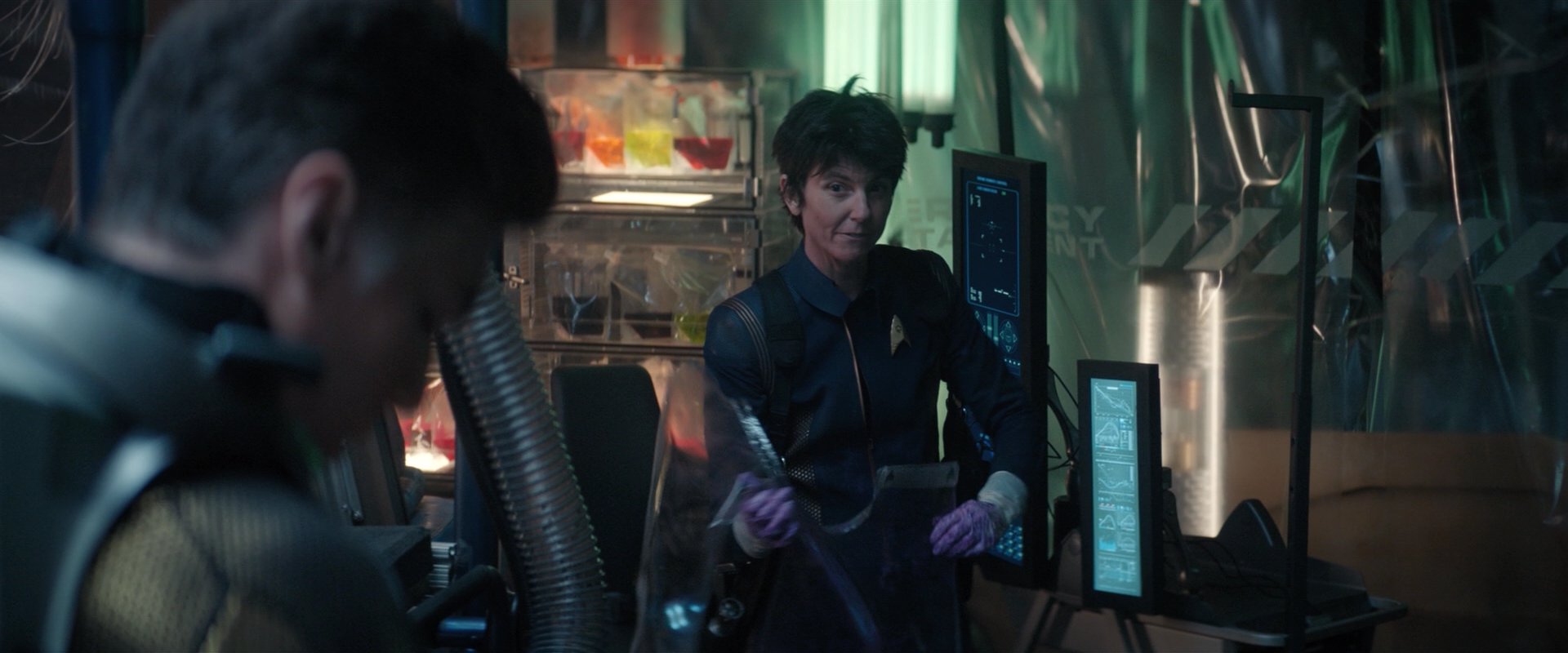 extant_StarTrekDiscovery_2x01-Brother_04964.jpg