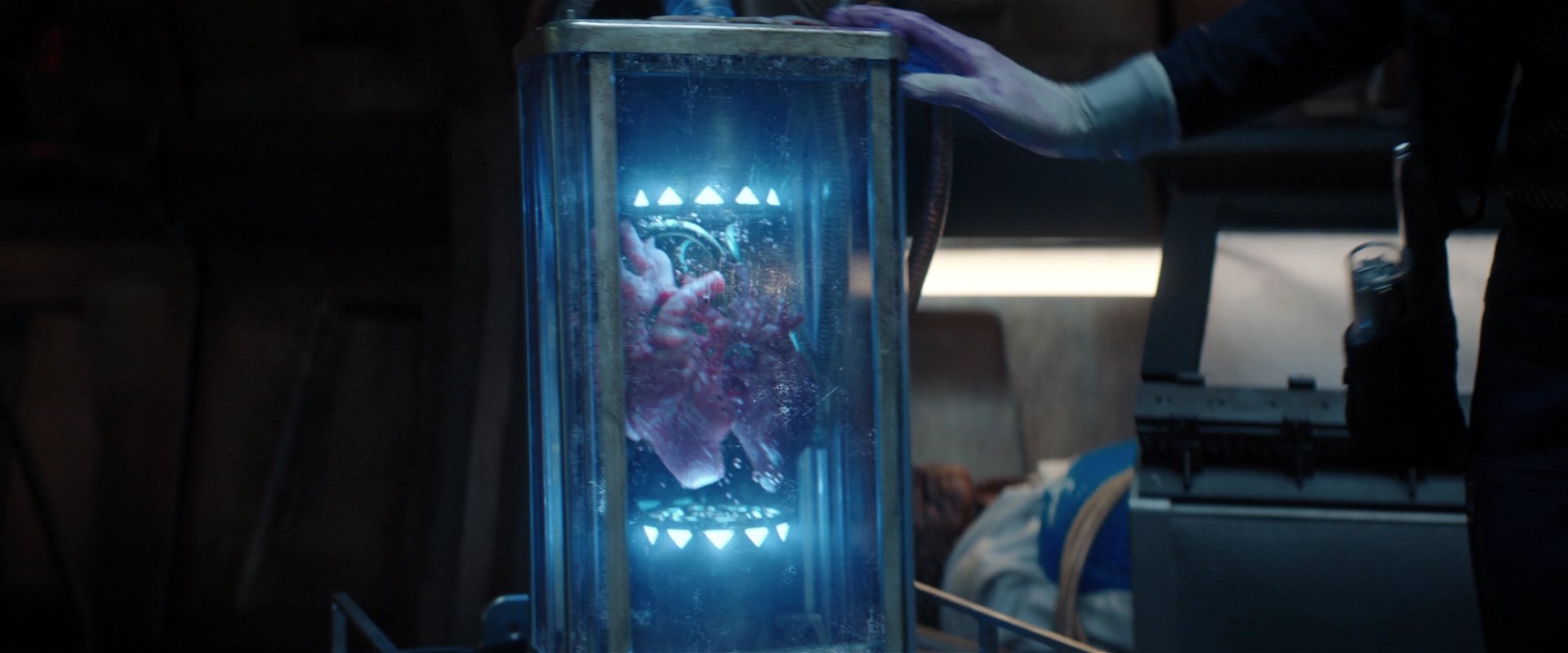 extant_StarTrekDiscovery_2x01-Brother_05083.jpg