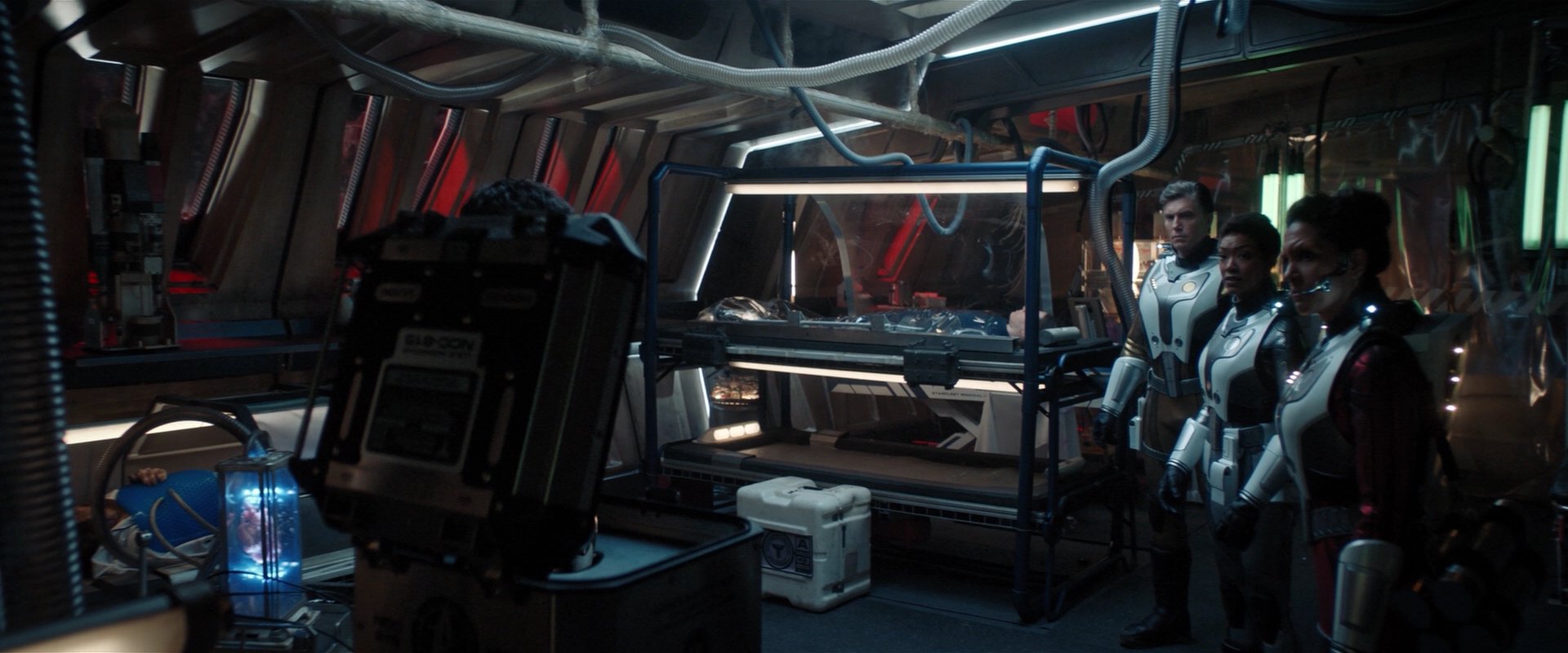 extant_StarTrekDiscovery_2x01-Brother_05133.jpg