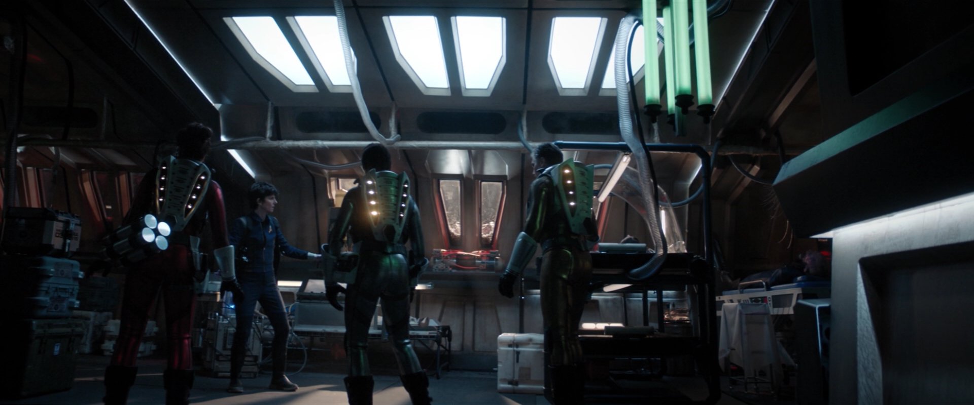 extant_StarTrekDiscovery_2x01-Brother_05171.jpg