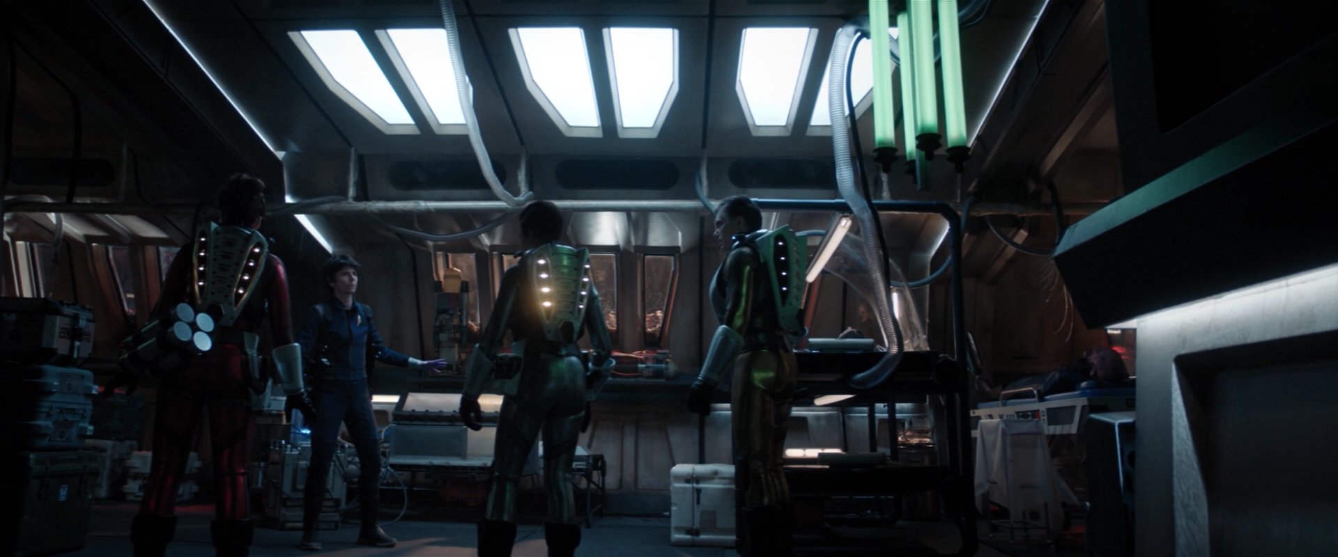 extant_StarTrekDiscovery_2x01-Brother_05173.jpg