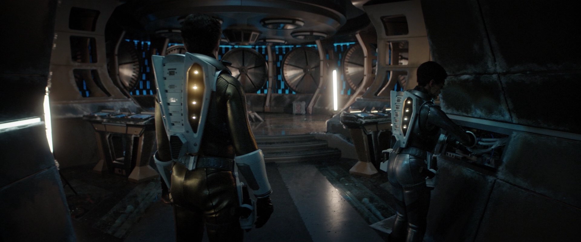 extant_StarTrekDiscovery_2x01-Brother_05231.jpg