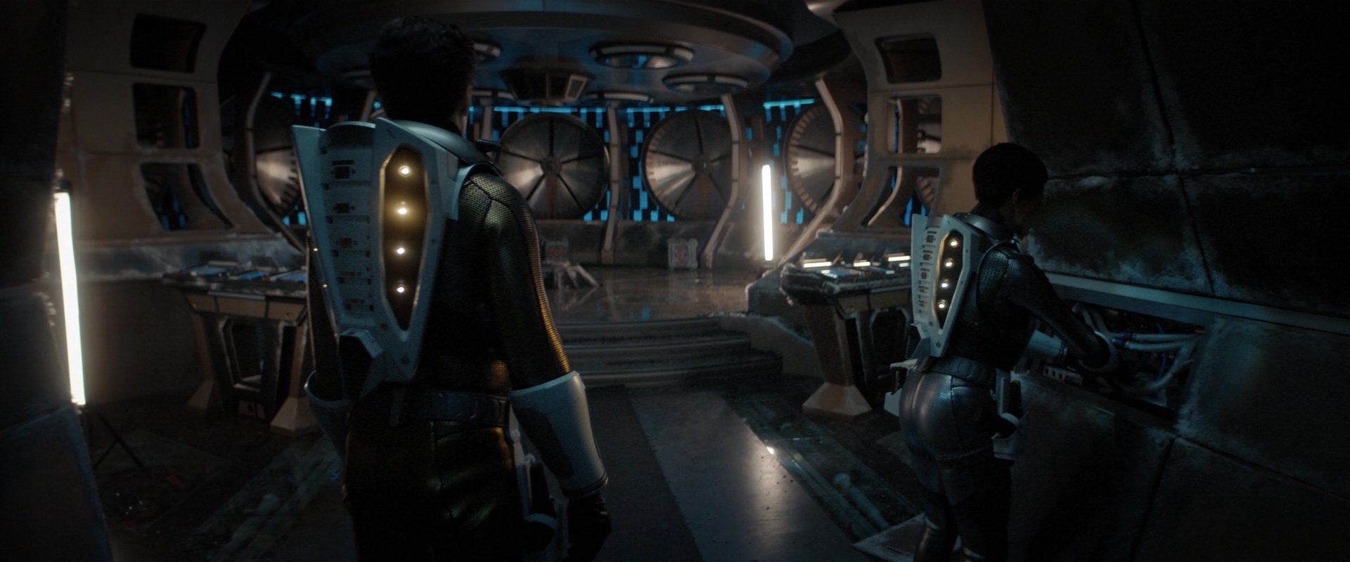 extant_StarTrekDiscovery_2x01-Brother_05232.jpg