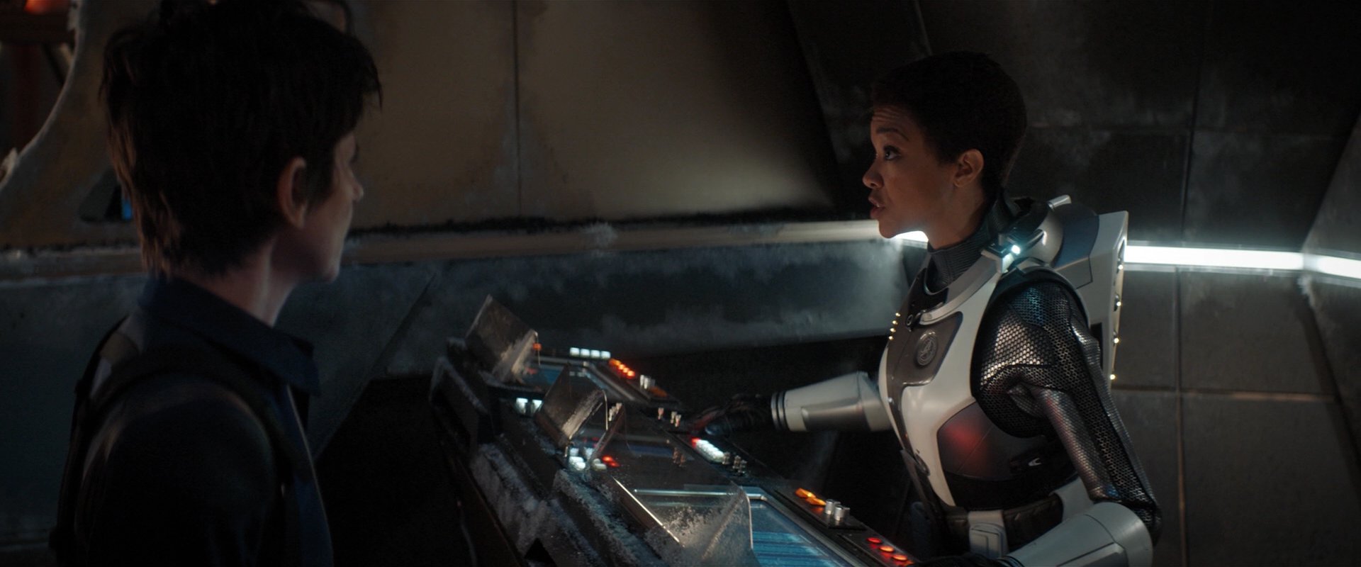 extant_StarTrekDiscovery_2x01-Brother_05253.jpg