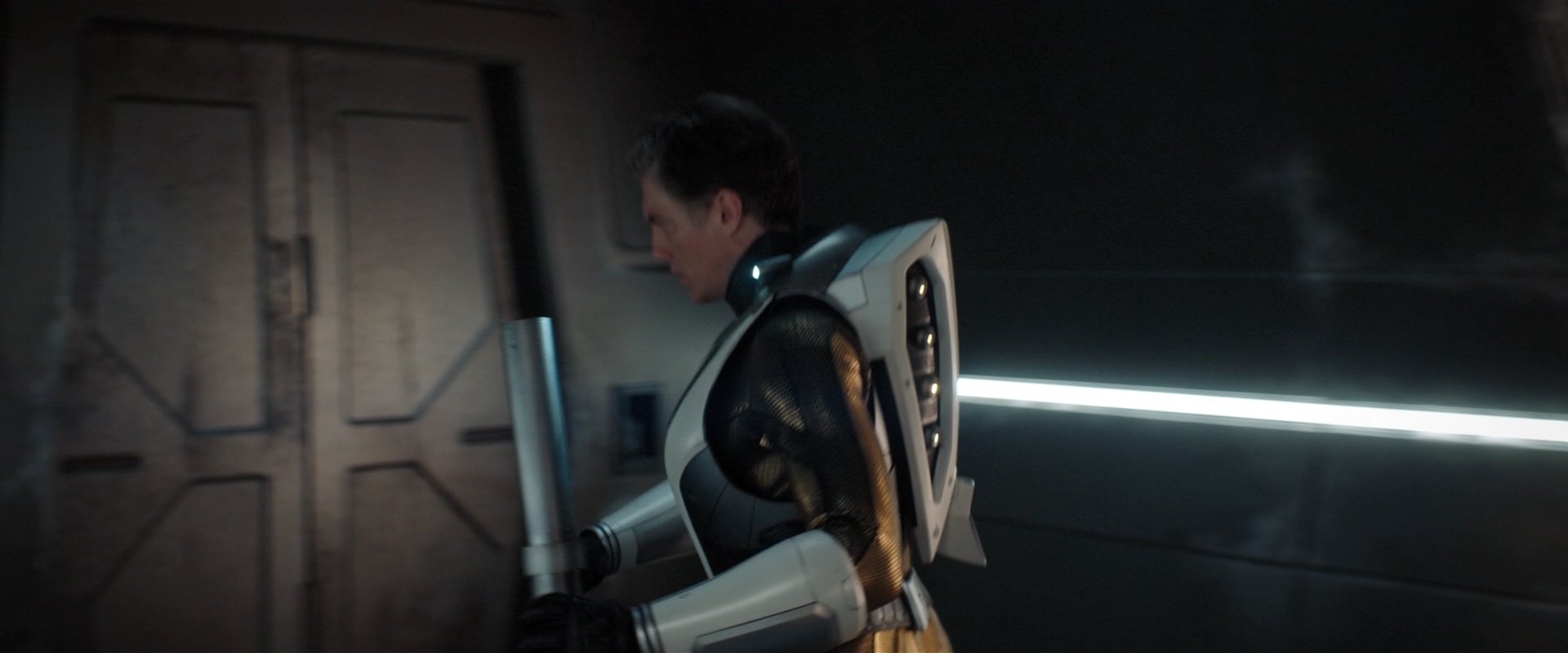 extant_StarTrekDiscovery_2x01-Brother_05276.jpg