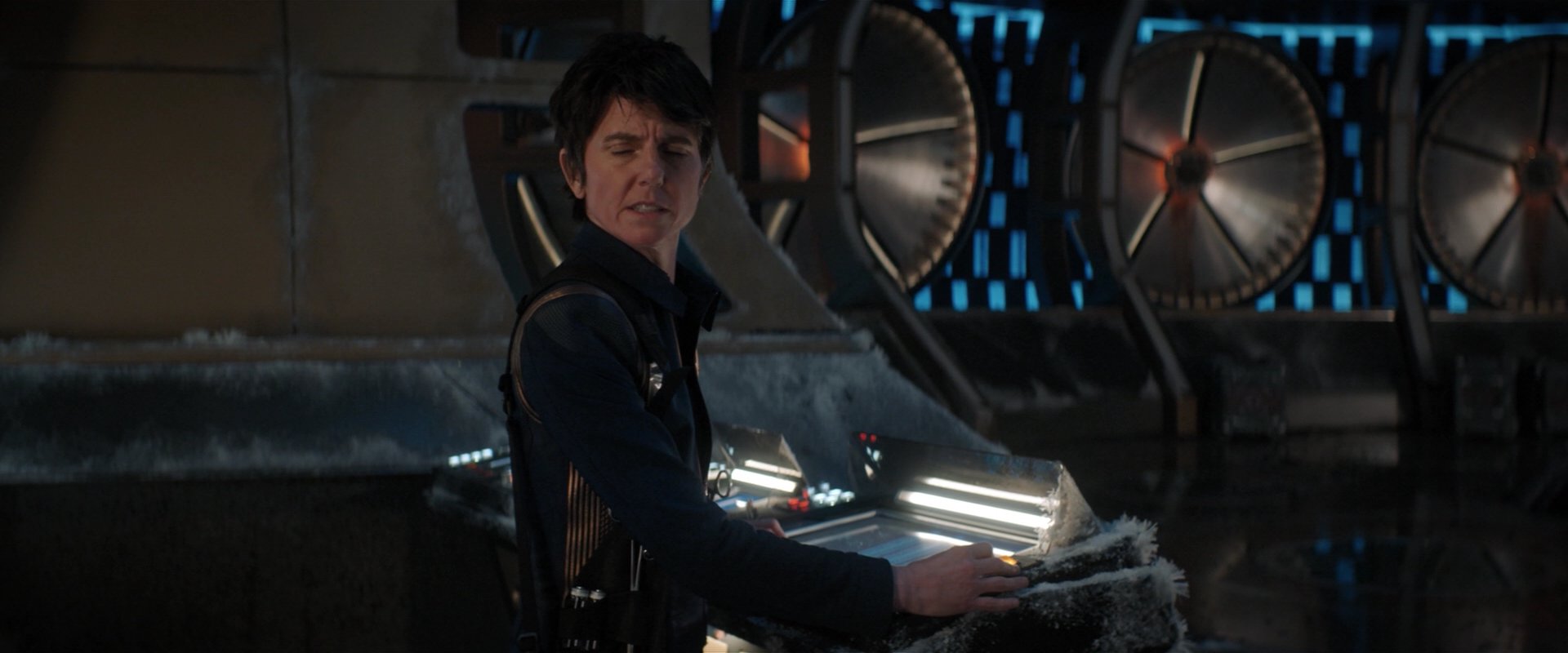 extant_StarTrekDiscovery_2x01-Brother_05277.jpg
