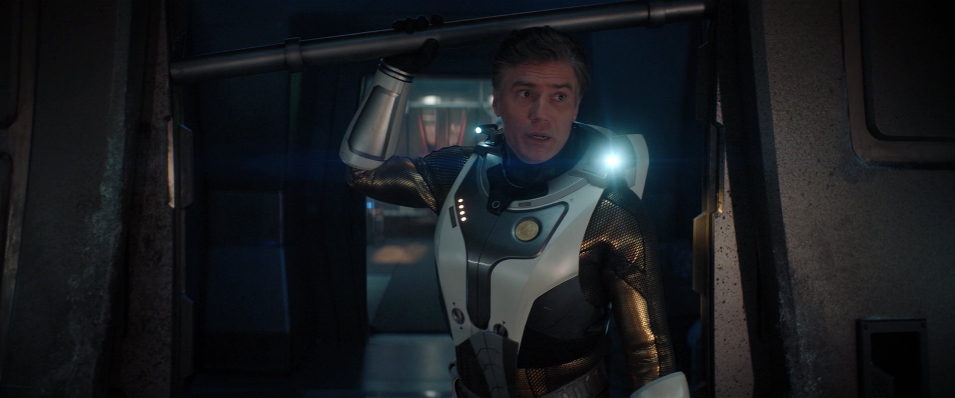 extant_StarTrekDiscovery_2x01-Brother_05298.jpg