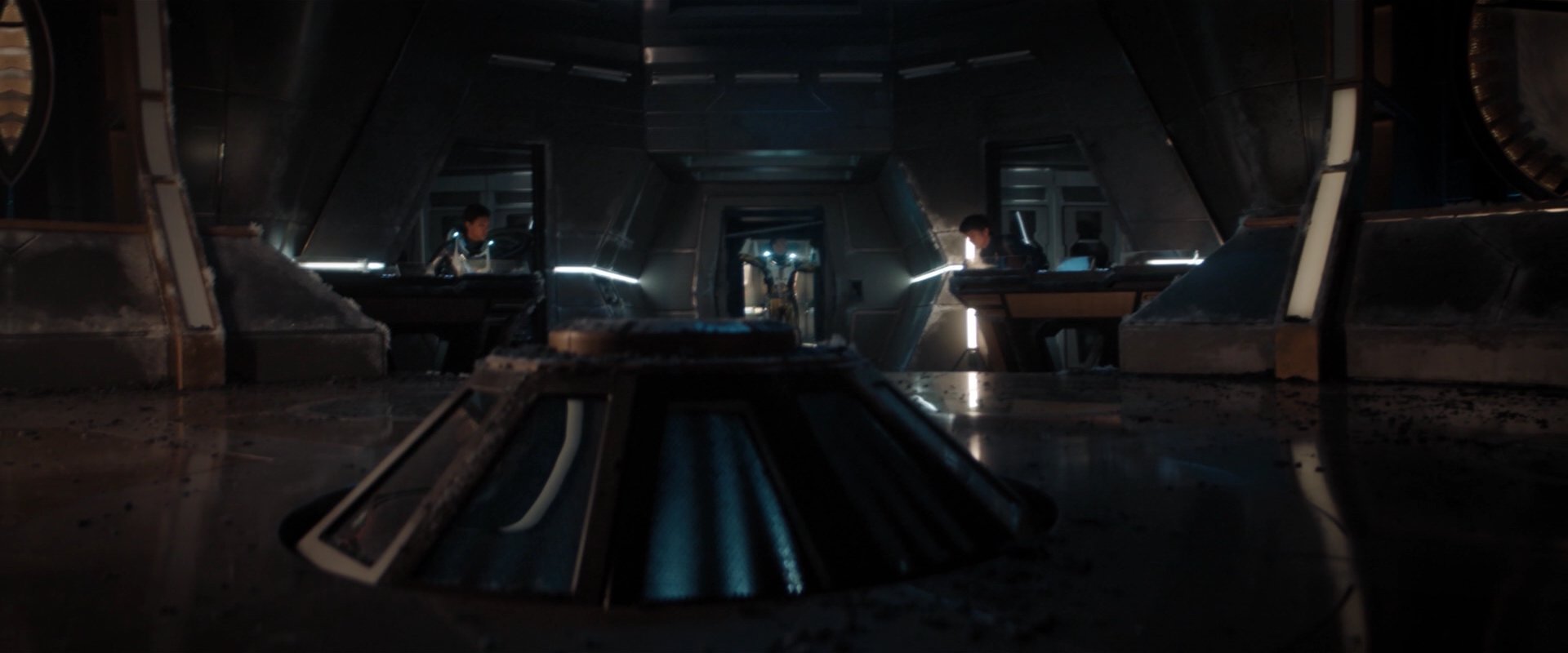 extant_StarTrekDiscovery_2x01-Brother_05303.jpg