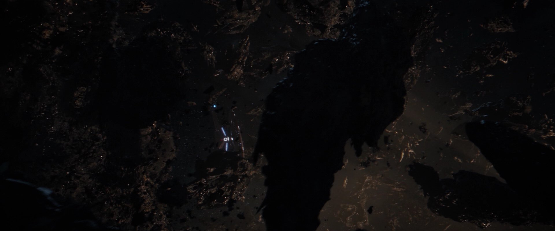 extant_StarTrekDiscovery_2x01-Brother_05348.jpg