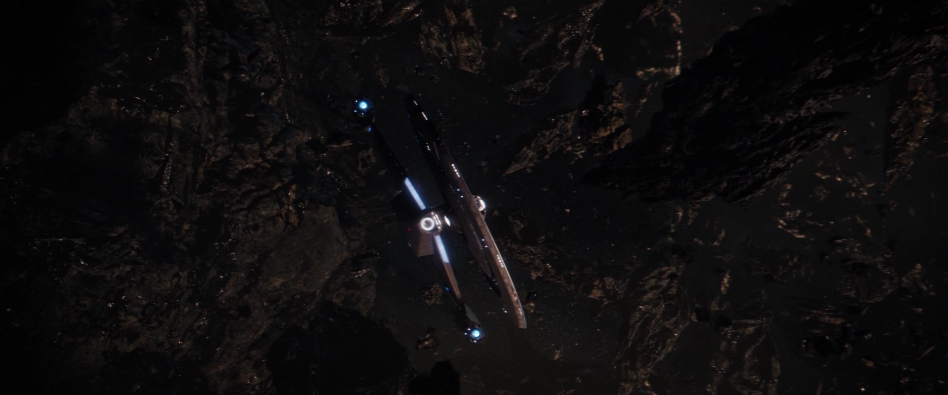 extant_StarTrekDiscovery_2x01-Brother_05368.jpg
