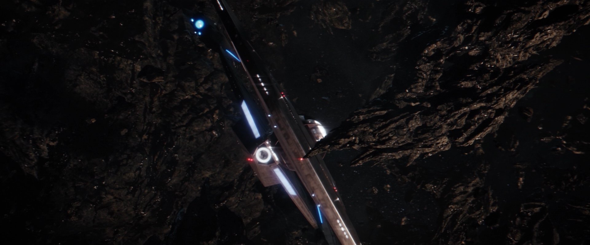 extant_StarTrekDiscovery_2x01-Brother_05371.jpg