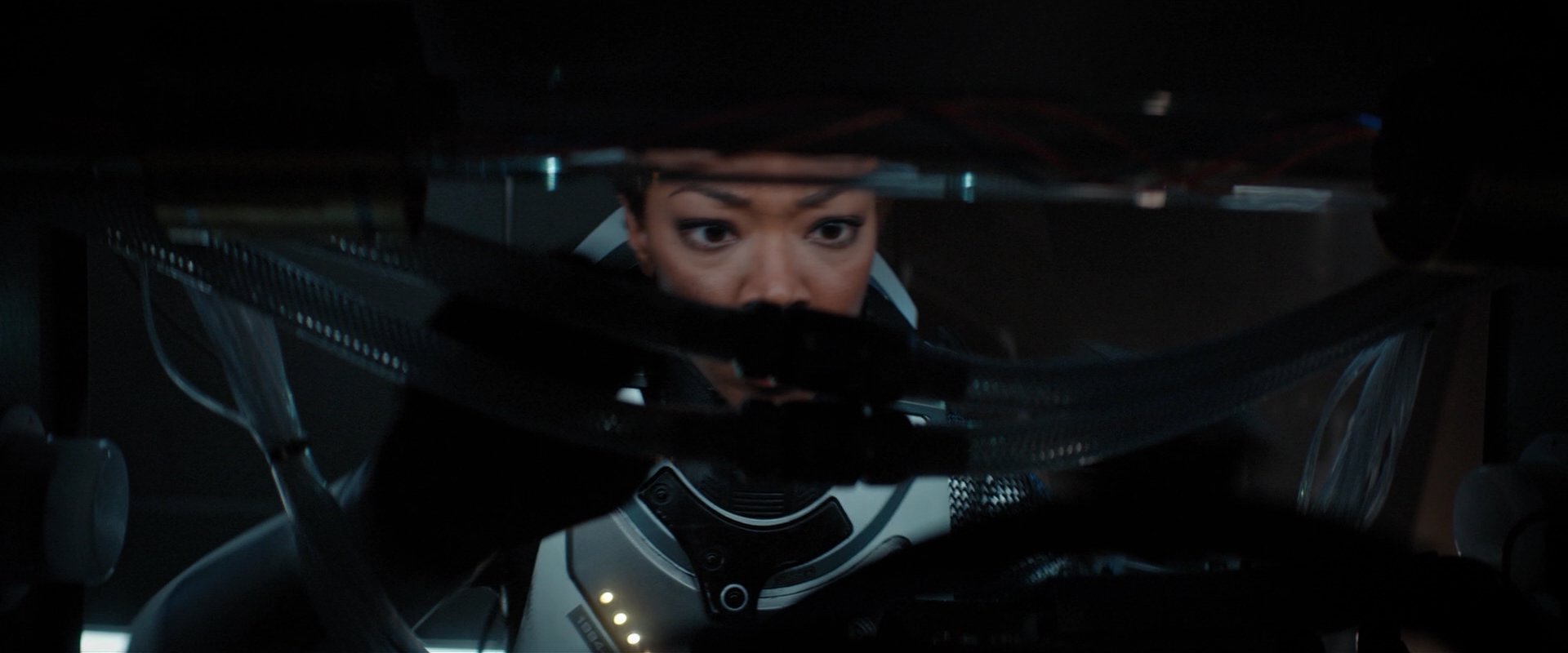 extant_StarTrekDiscovery_2x01-Brother_05471.jpg