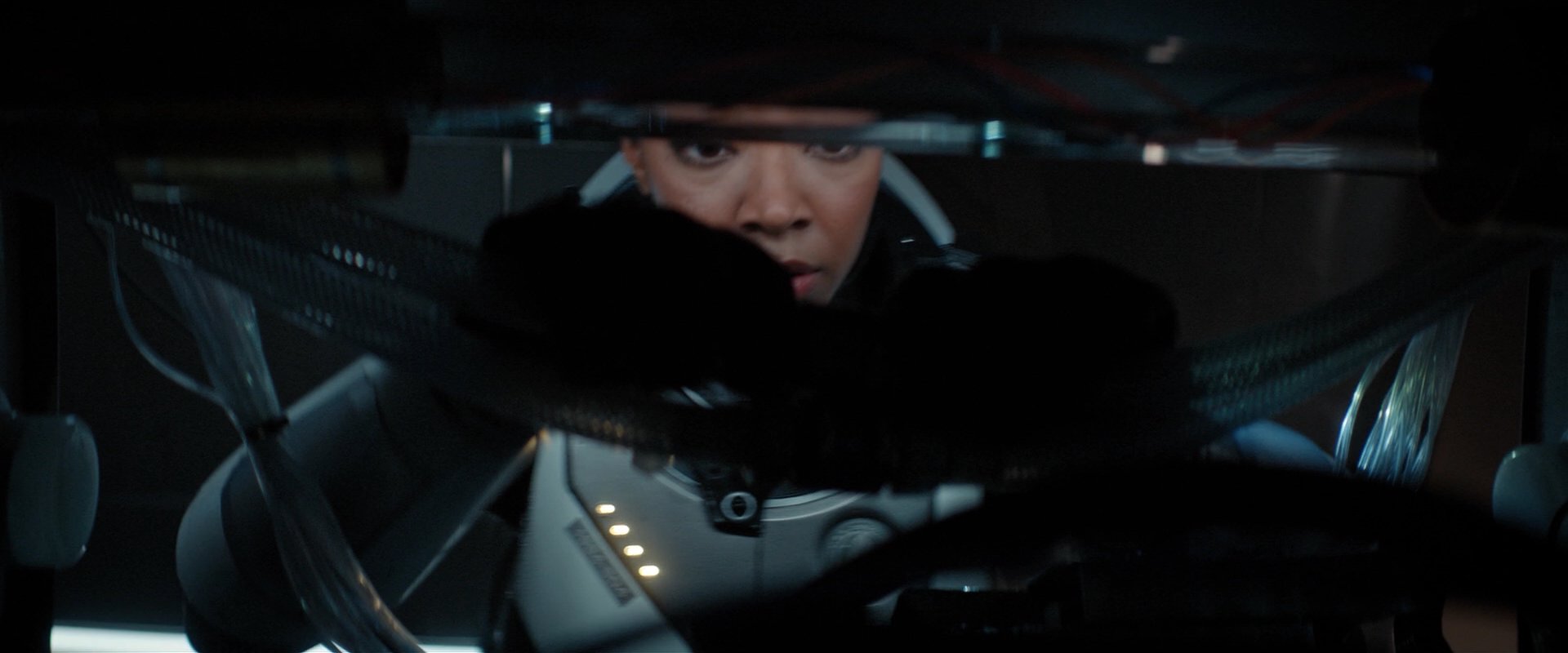 extant_StarTrekDiscovery_2x01-Brother_05472.jpg