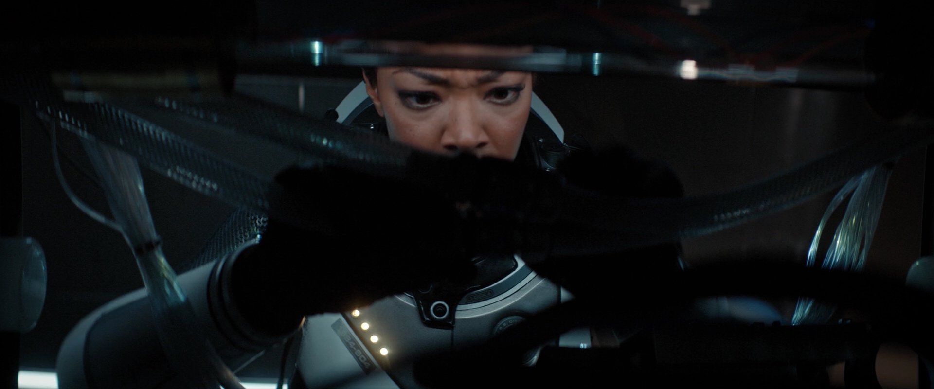 extant_StarTrekDiscovery_2x01-Brother_05473.jpg