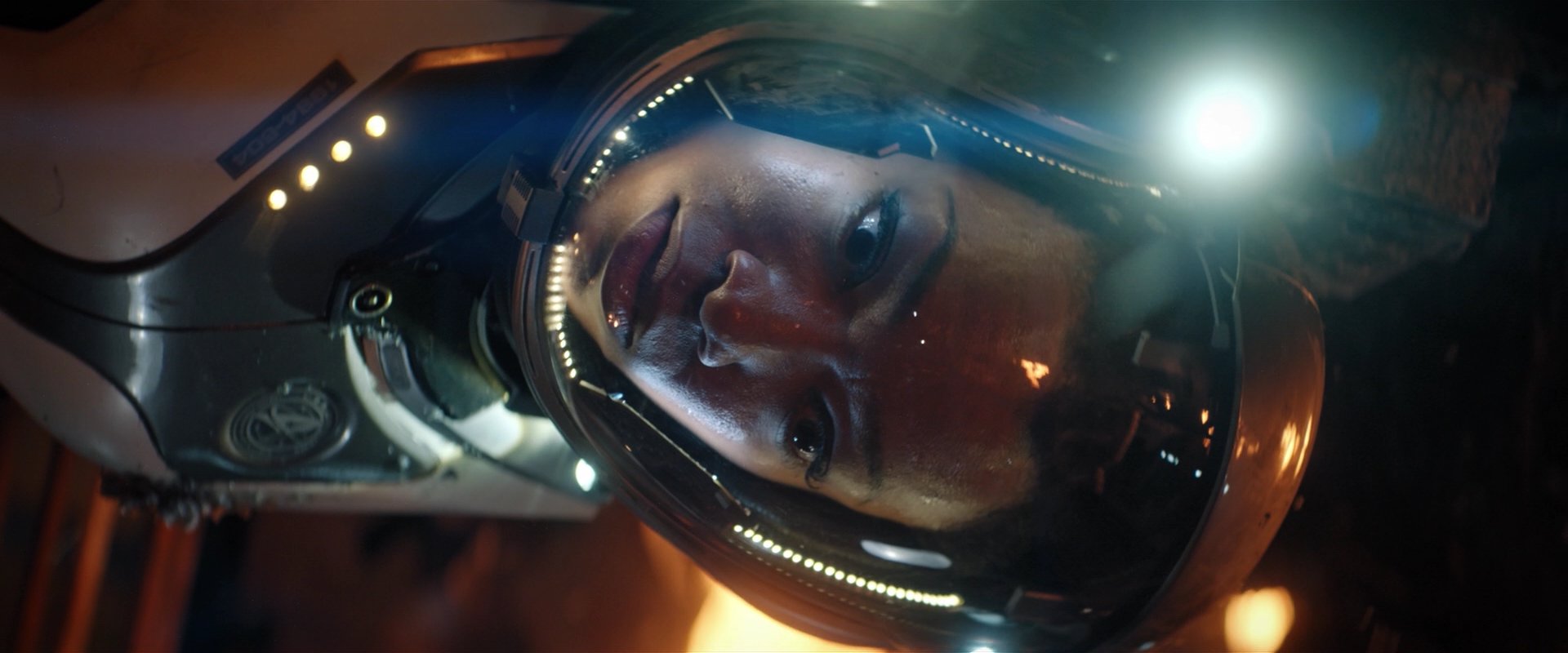 extant_StarTrekDiscovery_2x01-Brother_05620.jpg