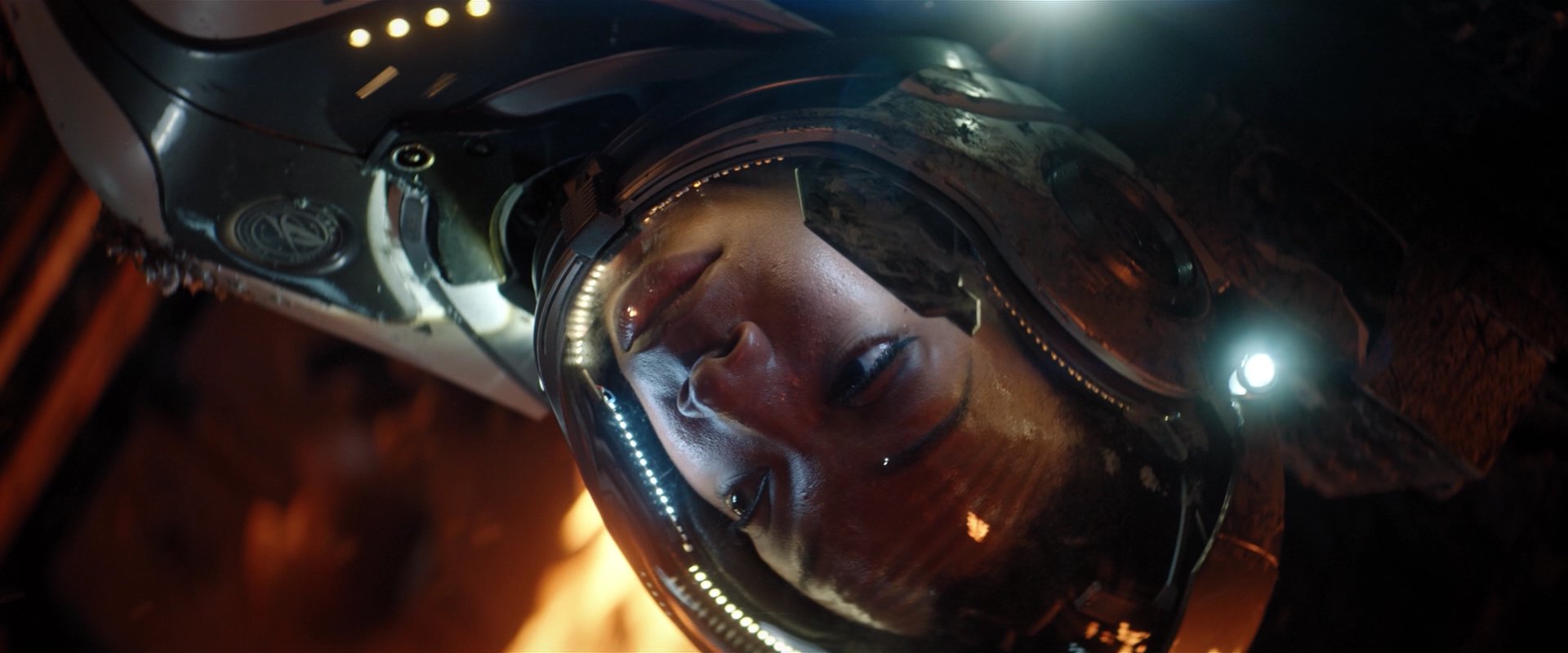 extant_StarTrekDiscovery_2x01-Brother_05622.jpg