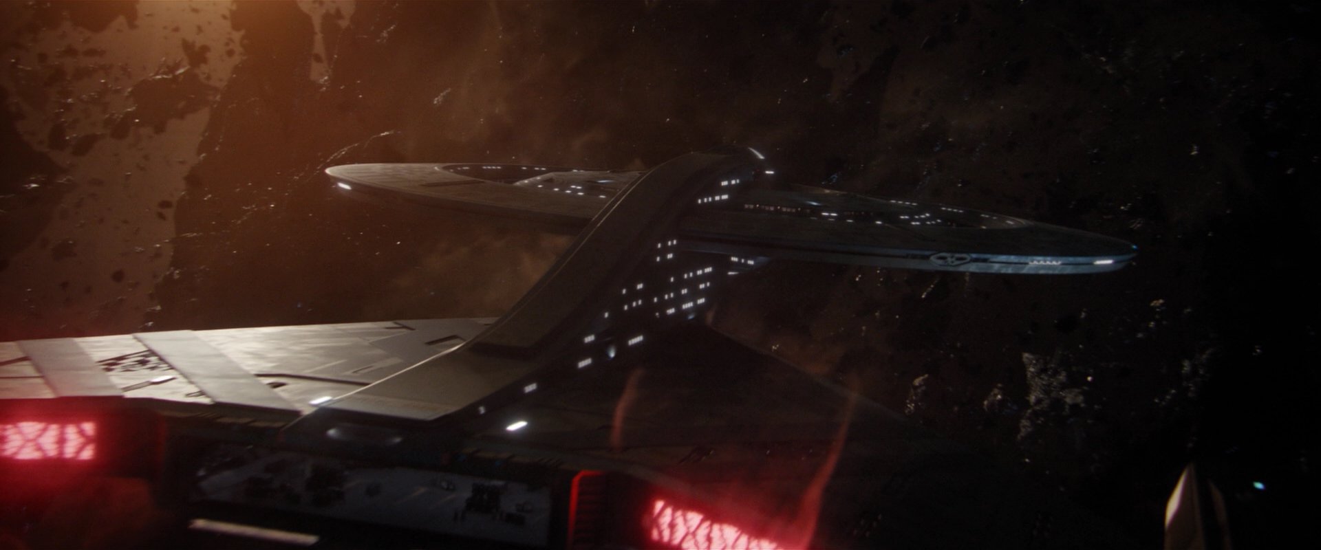 extant_StarTrekDiscovery_2x01-Brother_05772.jpg