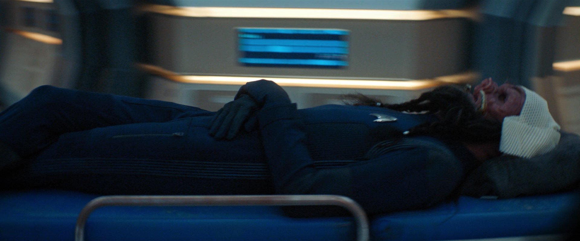 extant_StarTrekDiscovery_2x01-Brother_05779.jpg