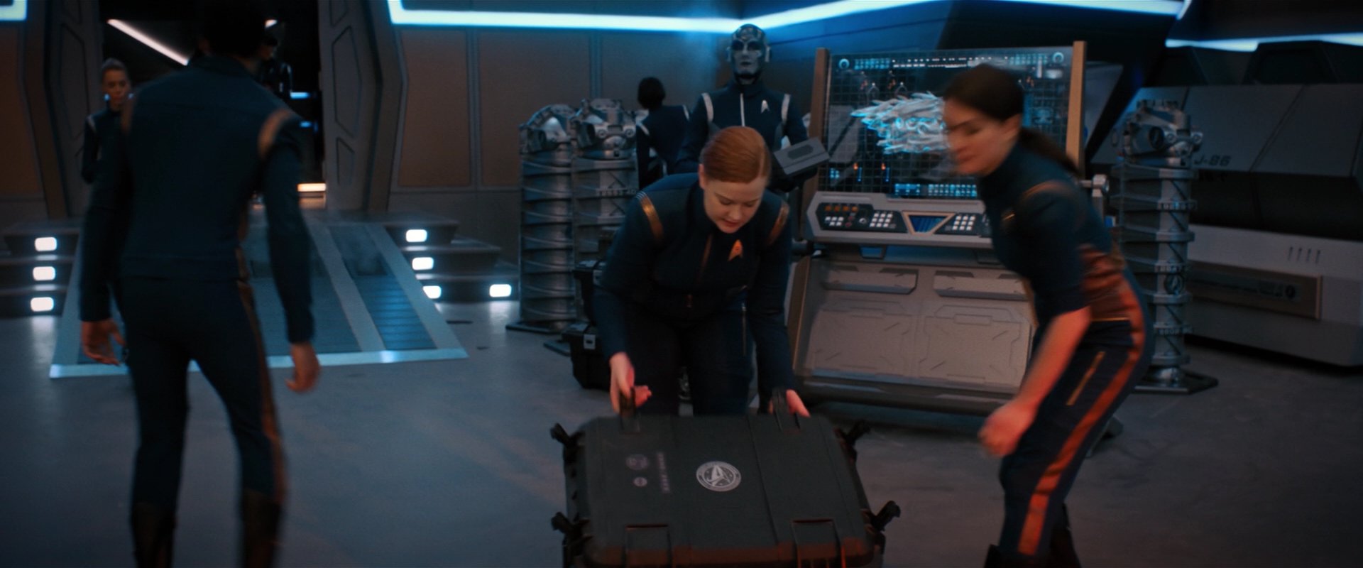 extant_StarTrekDiscovery_2x01-Brother_05926.jpg