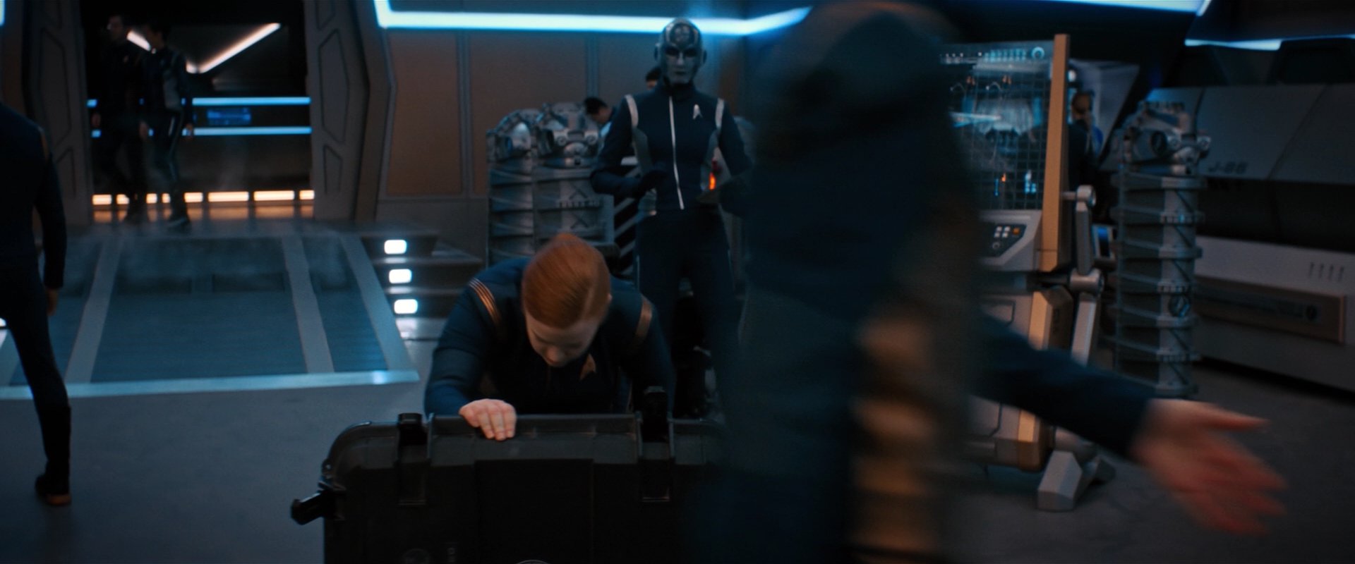 extant_StarTrekDiscovery_2x01-Brother_05929.jpg