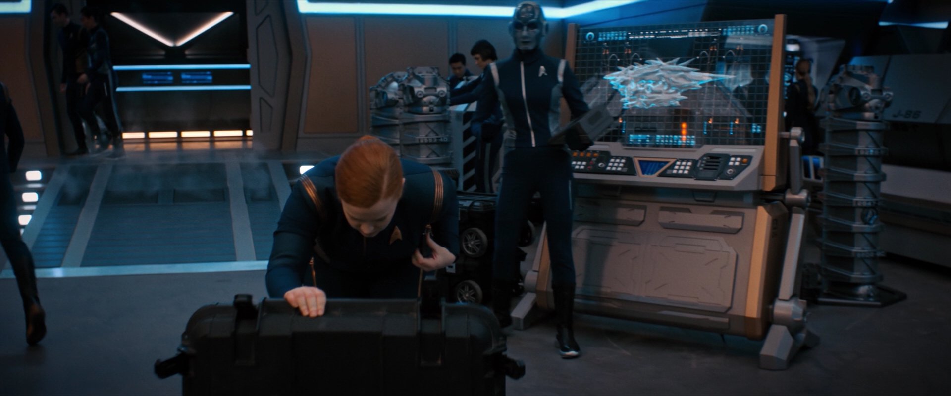 extant_StarTrekDiscovery_2x01-Brother_05930.jpg