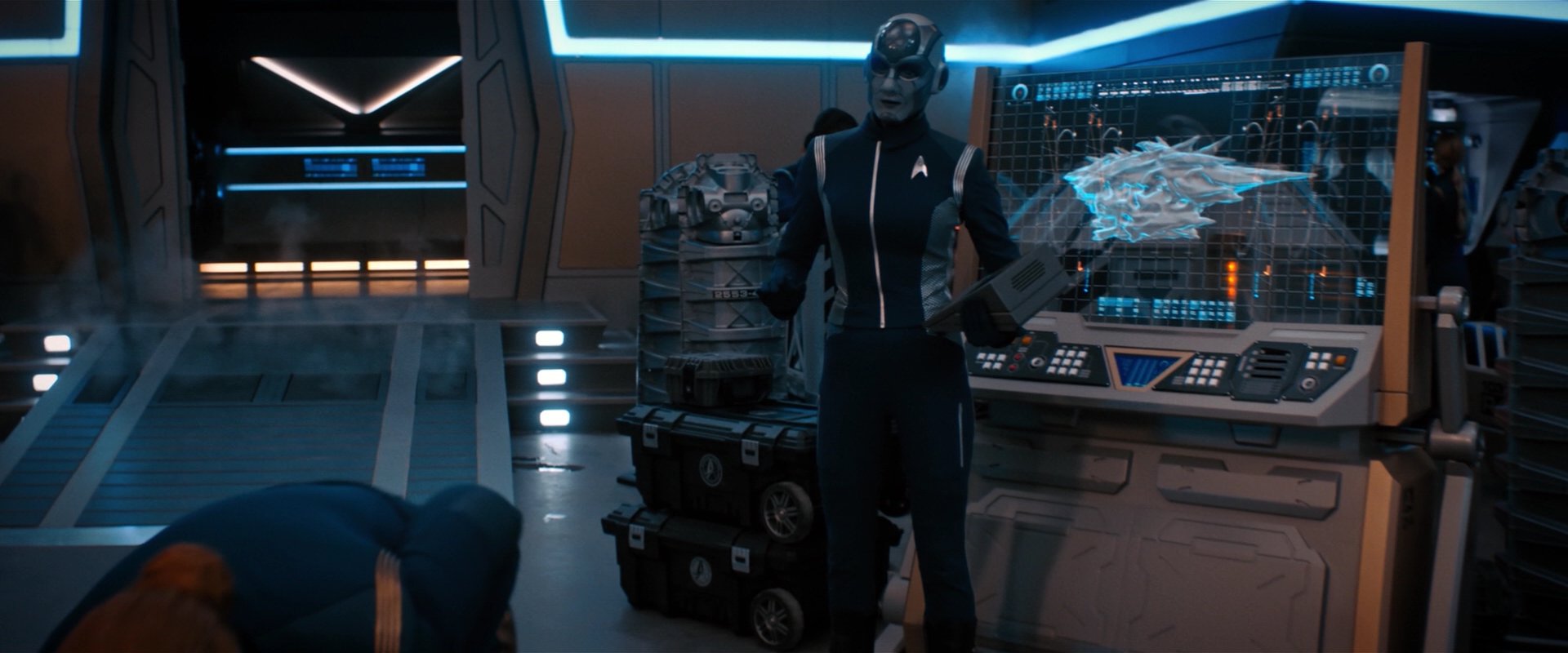 extant_StarTrekDiscovery_2x01-Brother_05933.jpg