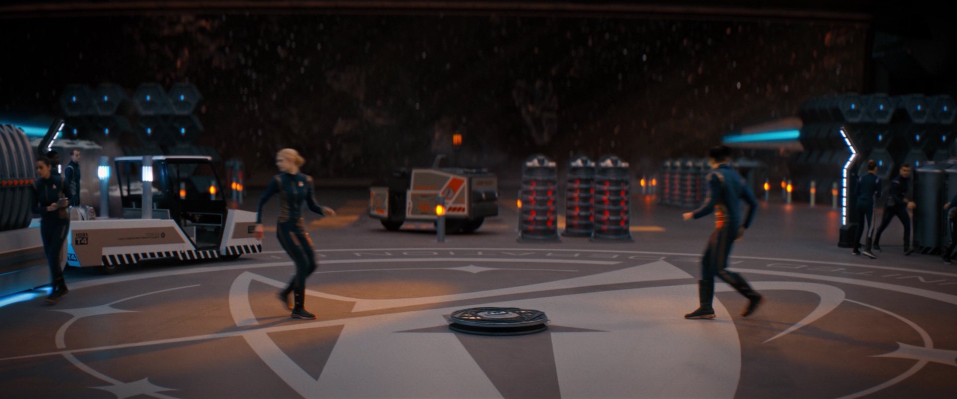 extant_StarTrekDiscovery_2x01-Brother_05969.jpg