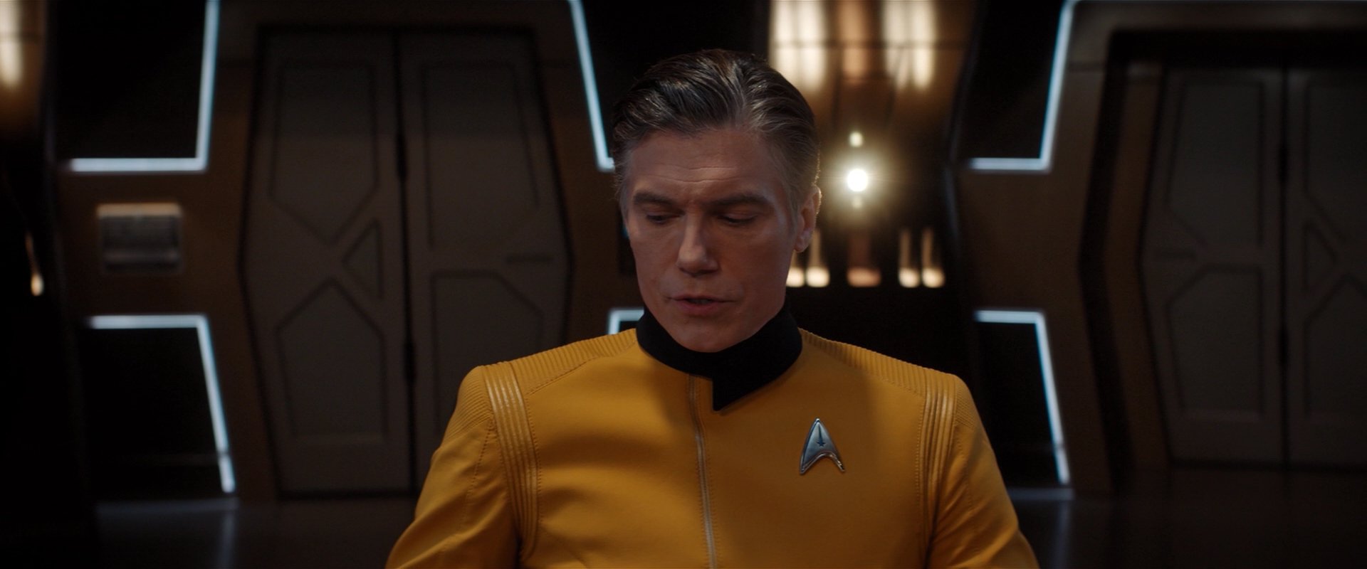 extant_StarTrekDiscovery_2x01-Brother_05986.jpg