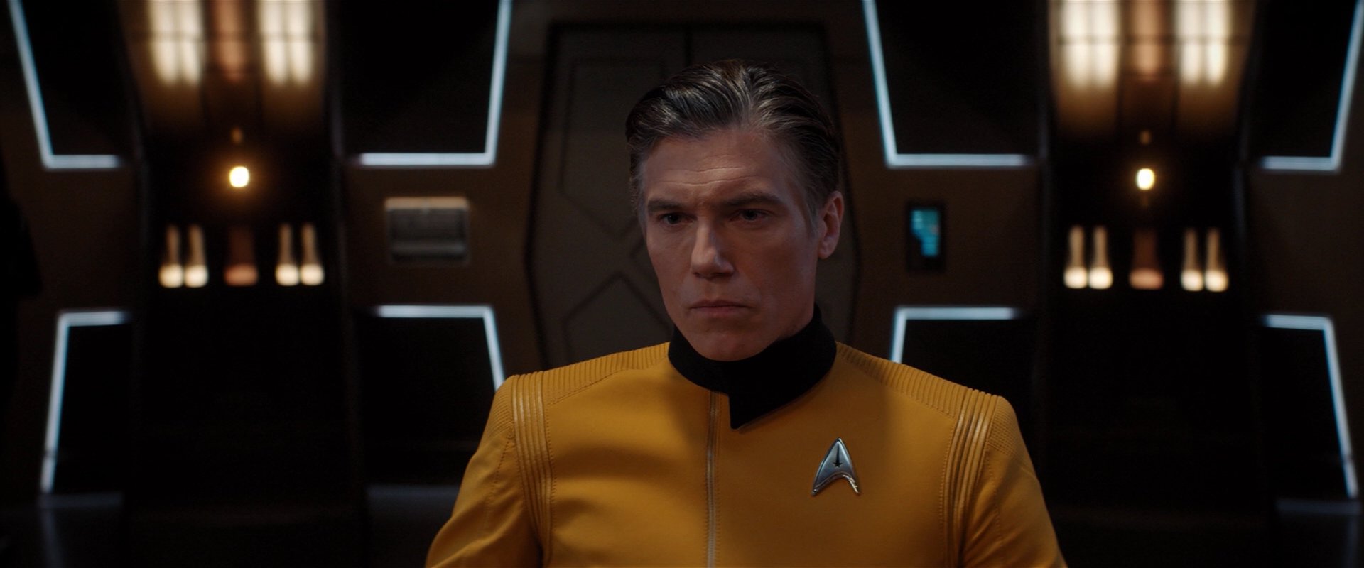 extant_StarTrekDiscovery_2x01-Brother_05988.jpg