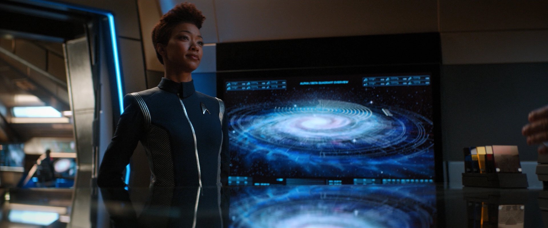 extant_StarTrekDiscovery_2x01-Brother_06190.jpg