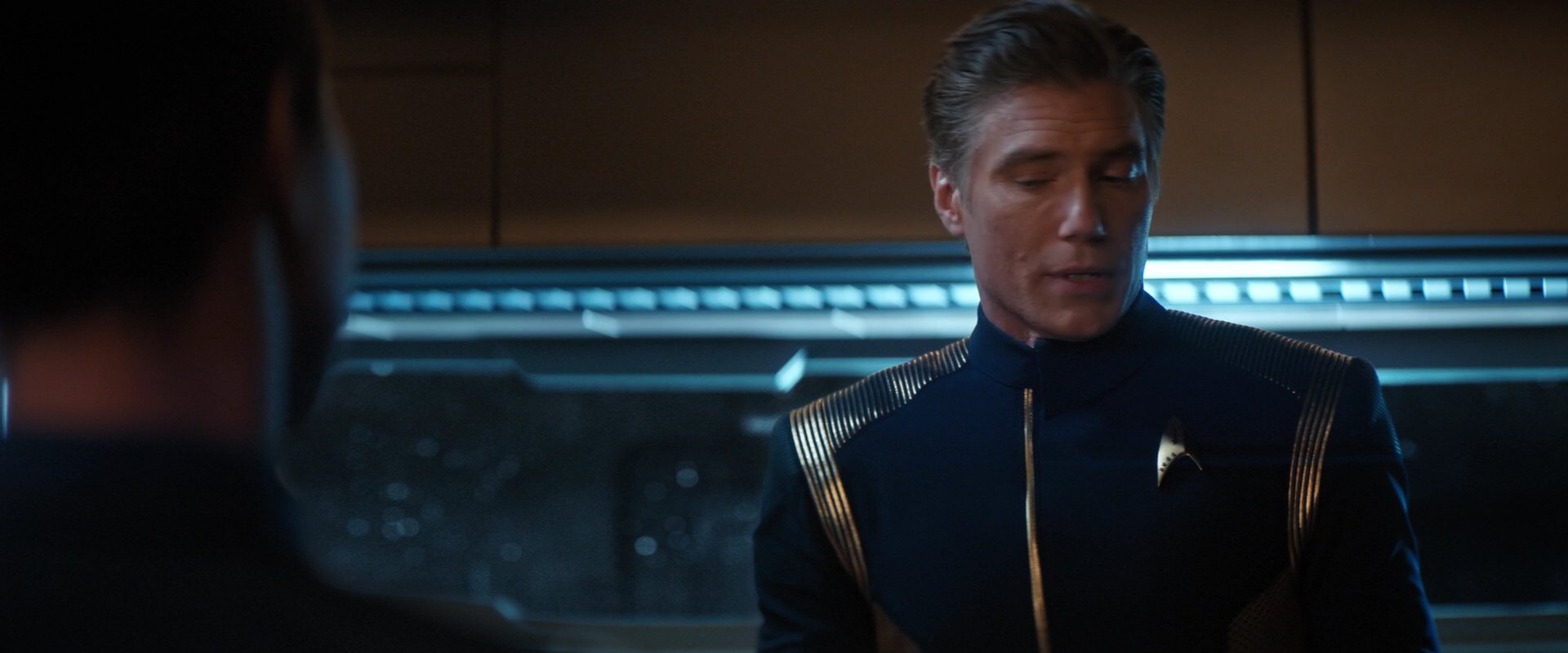 extant_StarTrekDiscovery_2x01-Brother_06284.jpg