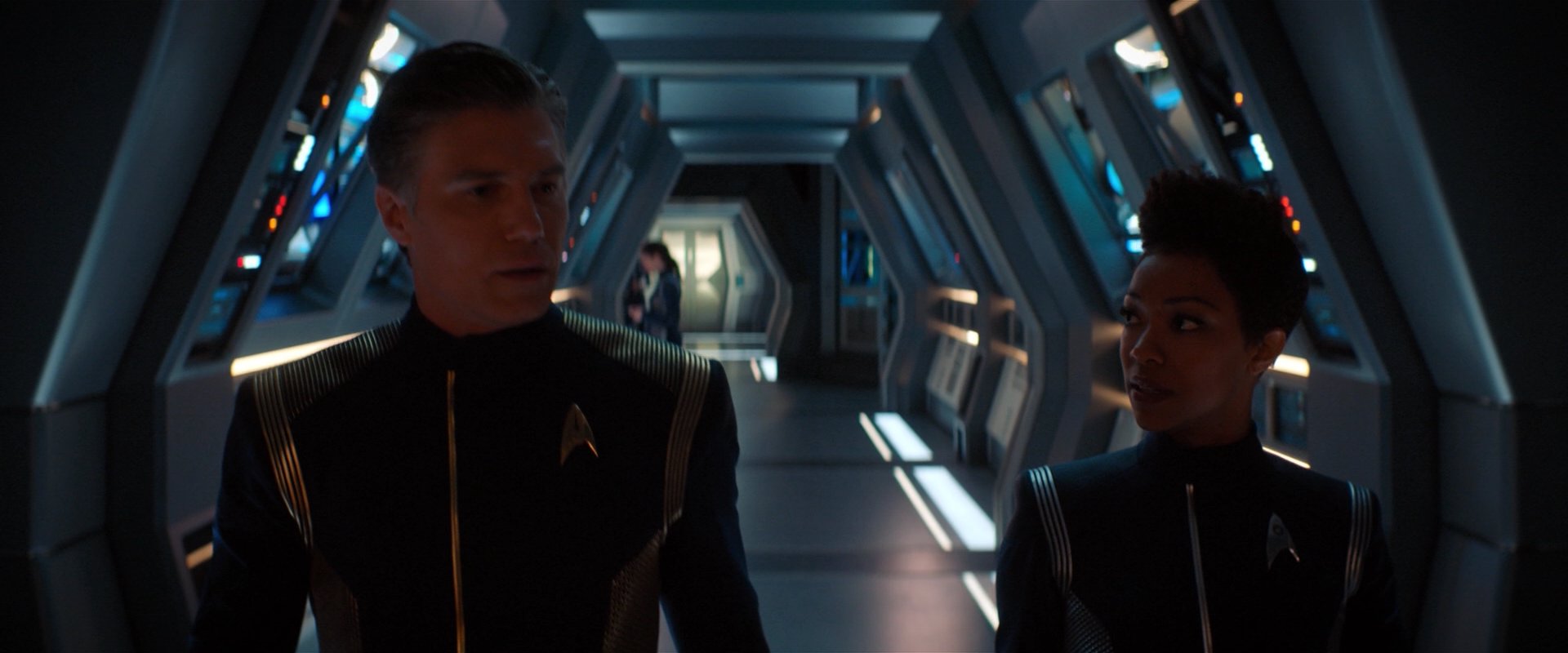 extant_StarTrekDiscovery_2x01-Brother_06322.jpg
