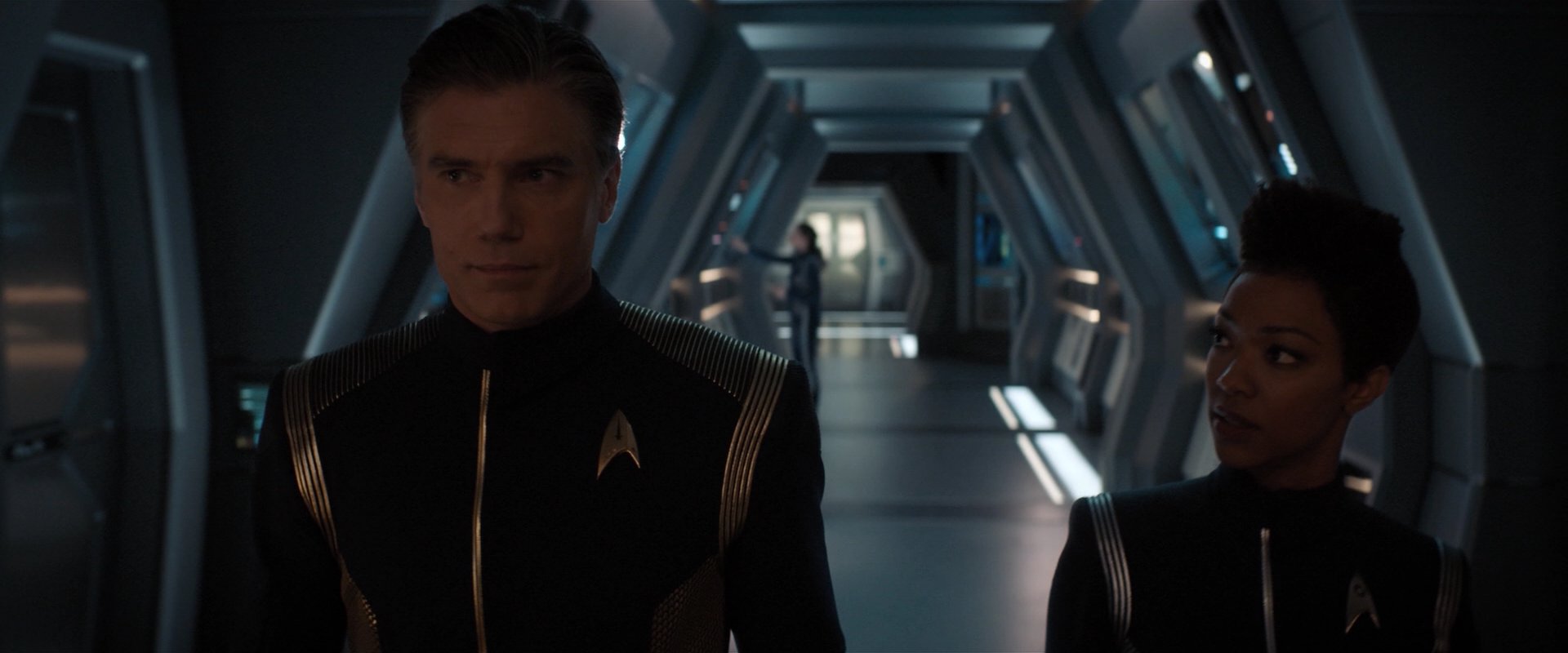 extant_StarTrekDiscovery_2x01-Brother_06324.jpg