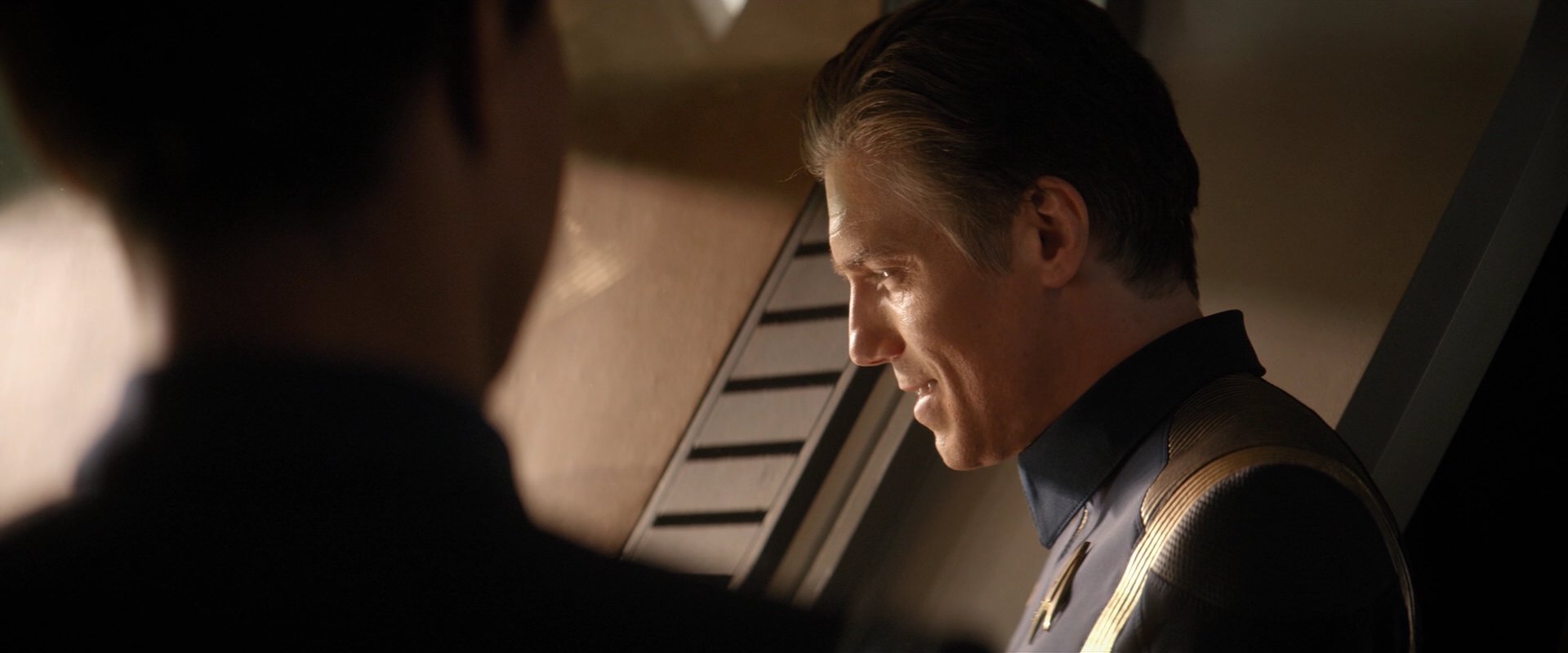 extant_StarTrekDiscovery_2x01-Brother_06446.jpg