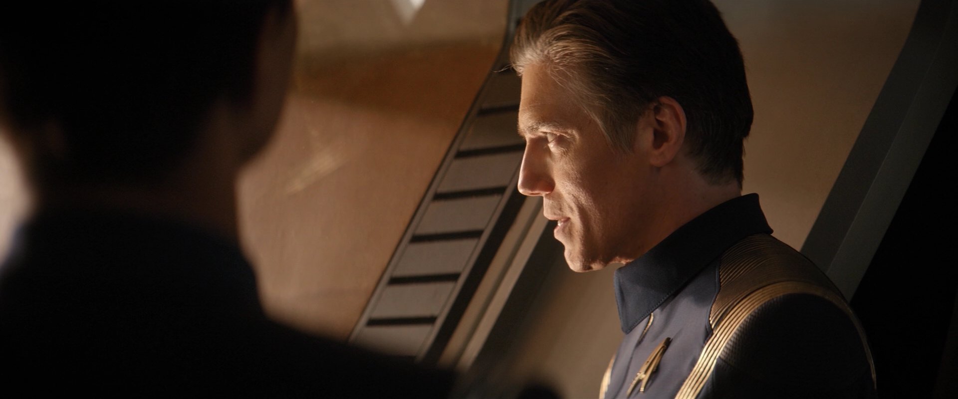 extant_StarTrekDiscovery_2x01-Brother_06453.jpg