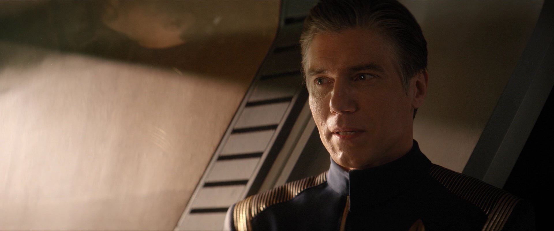 extant_StarTrekDiscovery_2x01-Brother_06500.jpg