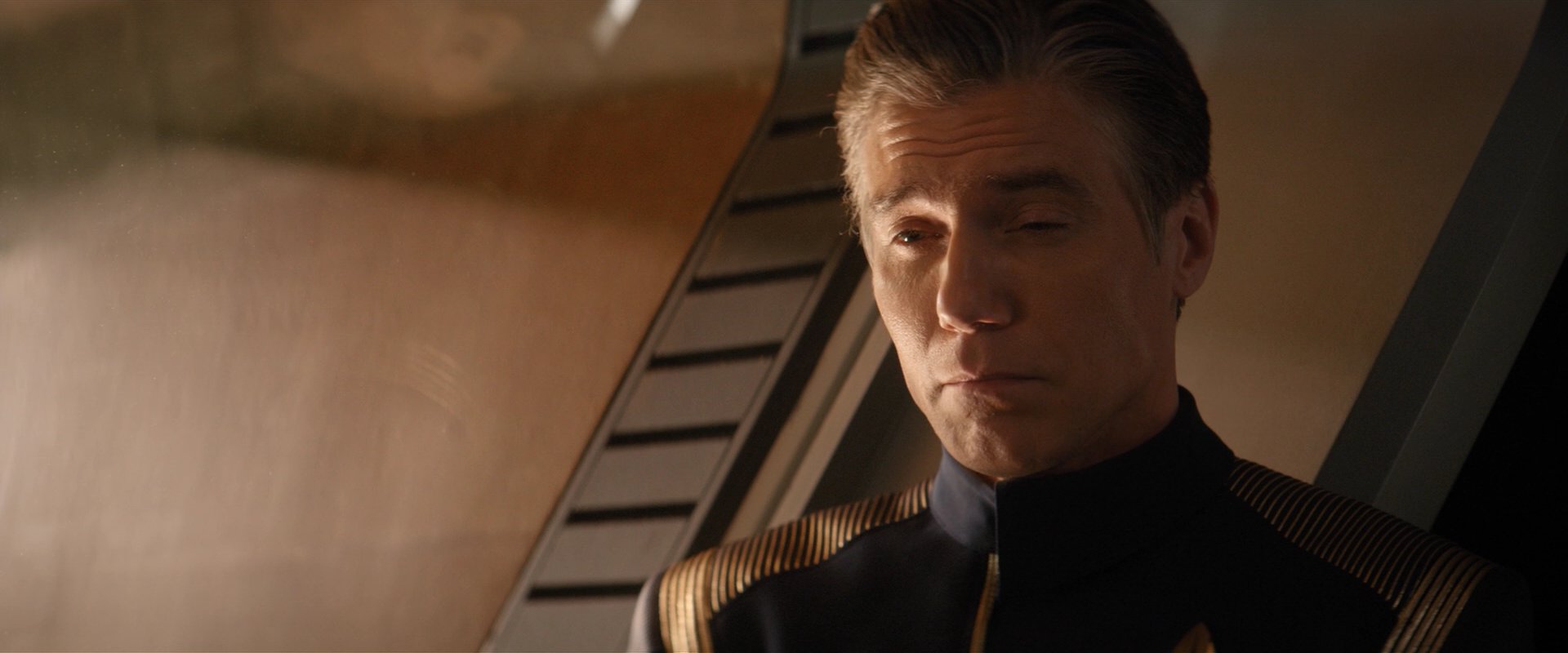 extant_StarTrekDiscovery_2x01-Brother_06512.jpg