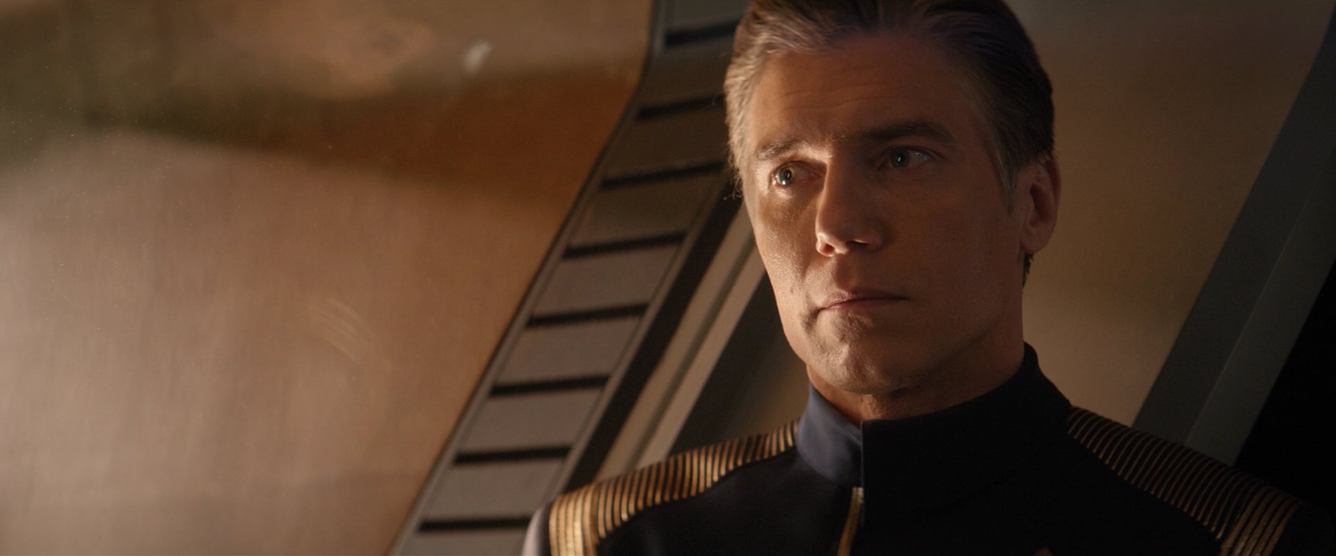 extant_StarTrekDiscovery_2x01-Brother_06533.jpg