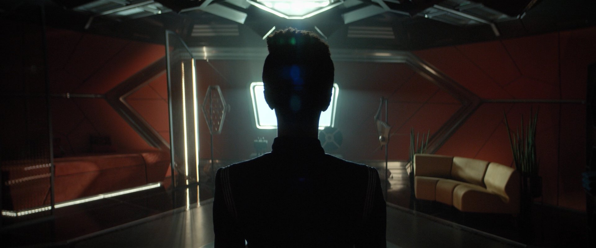 extant_StarTrekDiscovery_2x01-Brother_06740.jpg