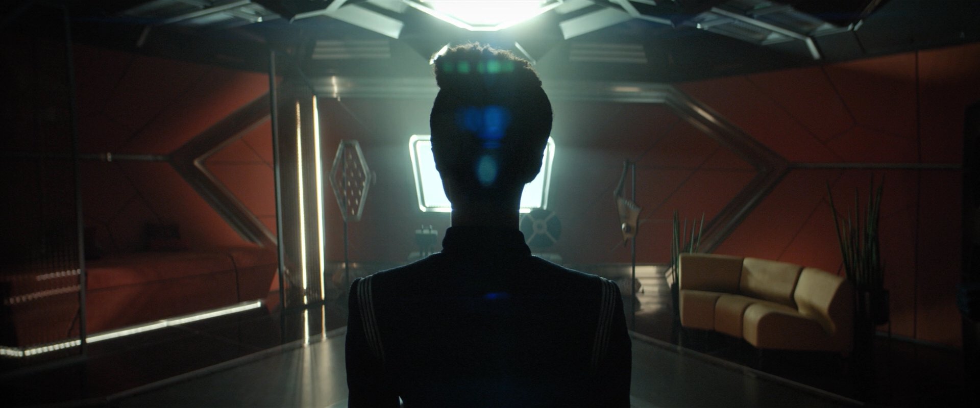 extant_StarTrekDiscovery_2x01-Brother_06744.jpg